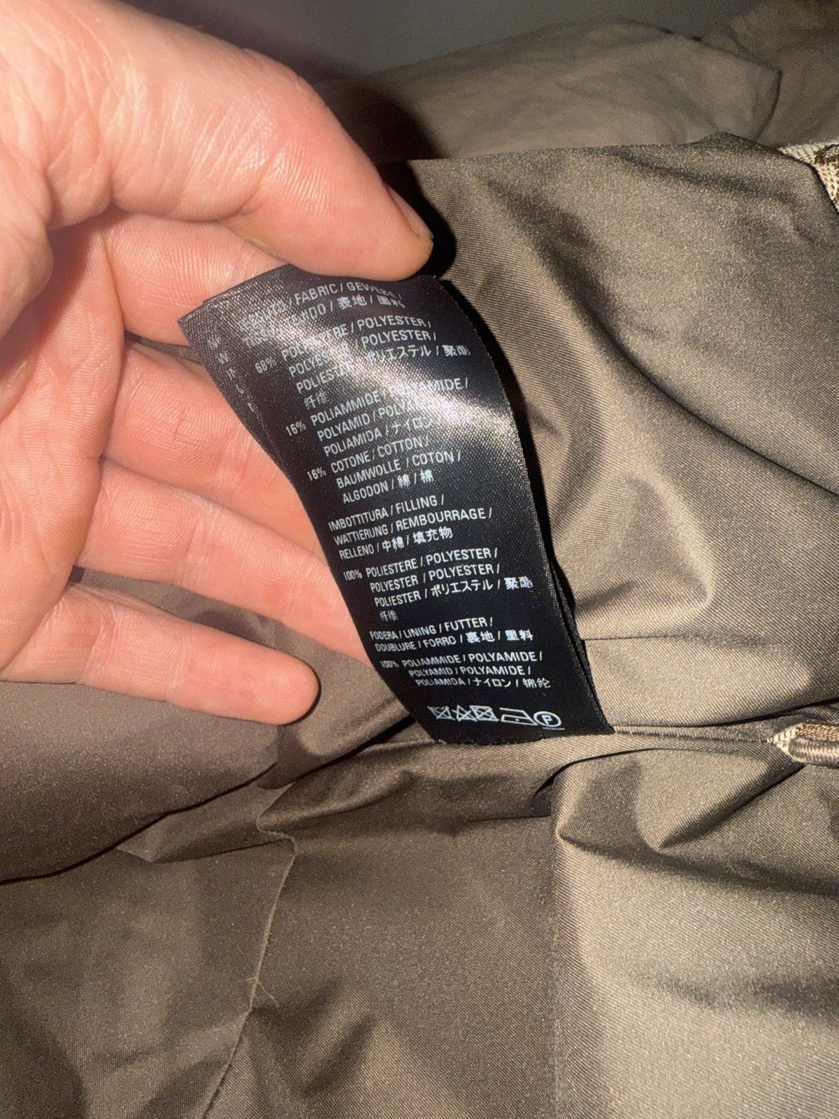 Balenciaga × Gucci Balenciaga x Gucci Cocoon Hacker Project ves Size US L / EU 52-54 / 3 - 6 Thumbnail