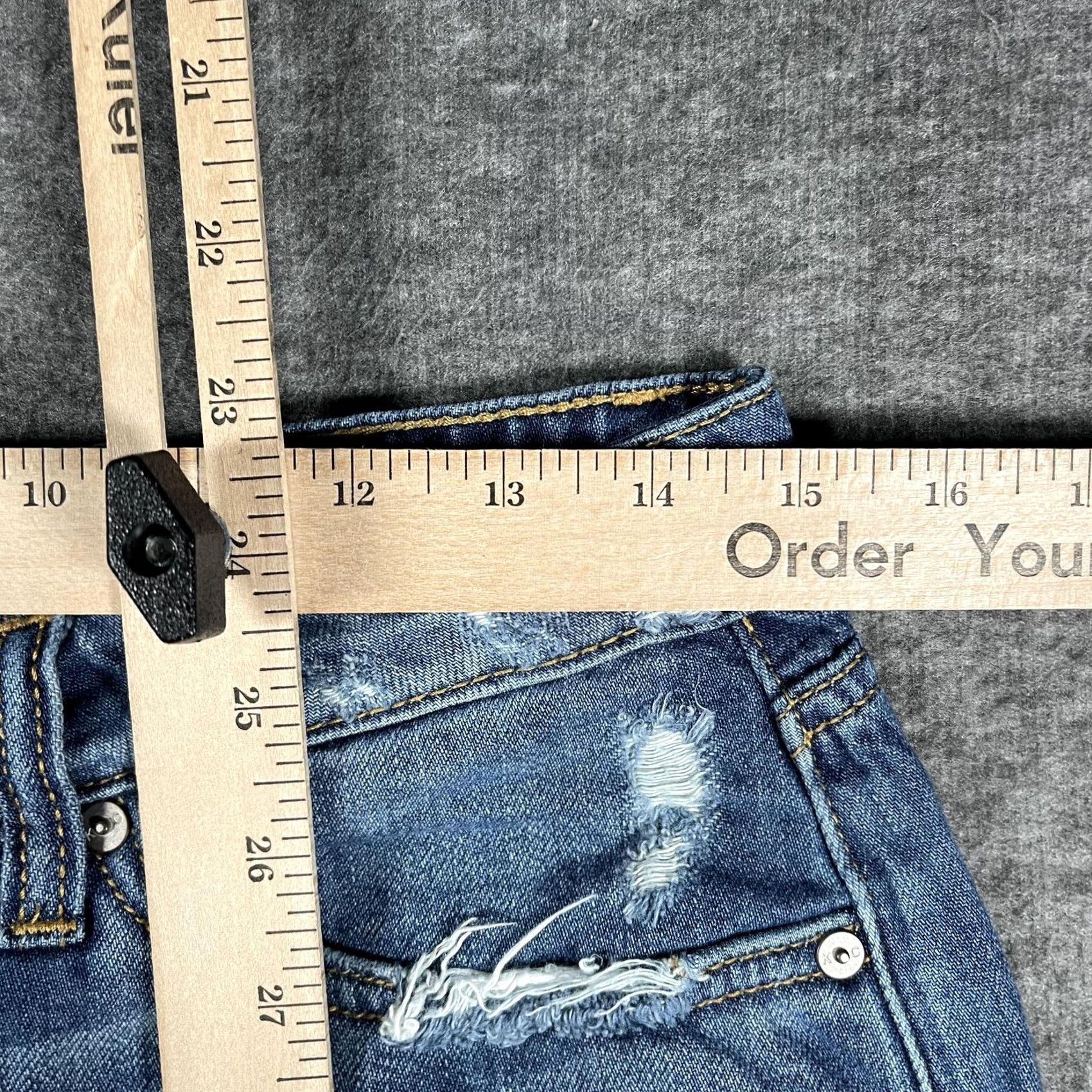 Vintage VINTAGE KanCan Shorts Womens 7/27 Blue Distressed Denim Cutoff Frayed Fringe Booty Size 28" / US 6 / IT 42 - 6 Thumbnail