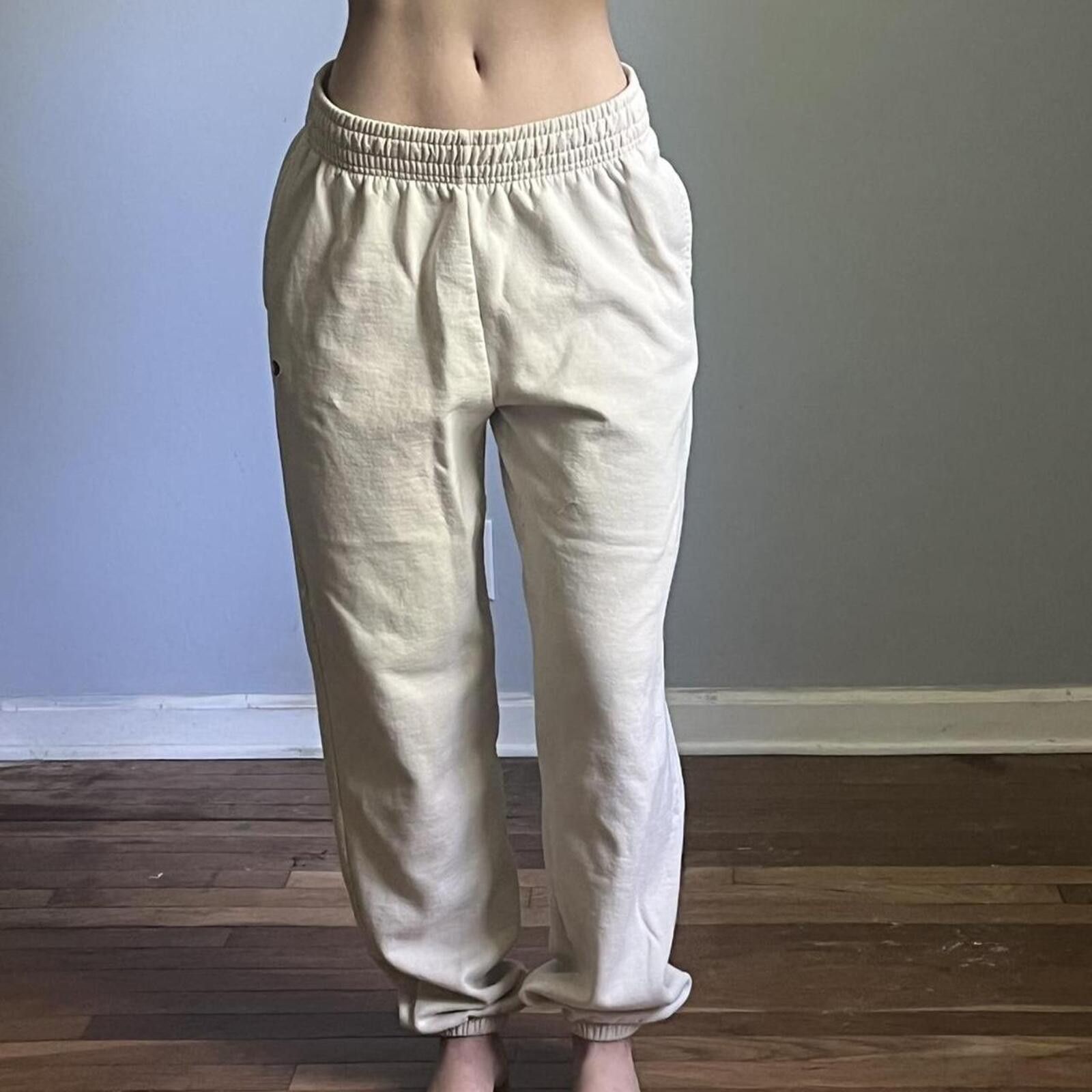 Champion Champion Women's Cream sweatpants Size 32" / US 10 / IT 46 - 1 Thumbnail