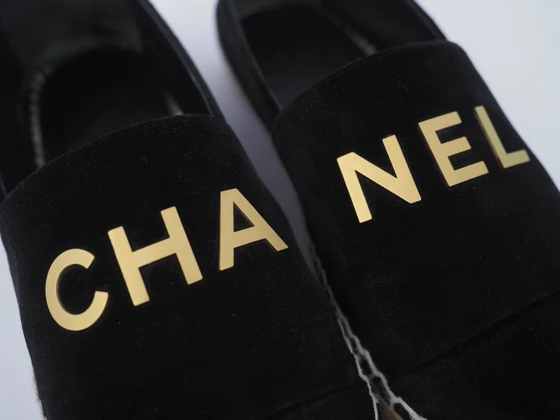 Chanel ChanelBlack and gold letter velvet fisherman's shoes 2503-N Size US 5 / EU 37 - 1 Thumbnail
