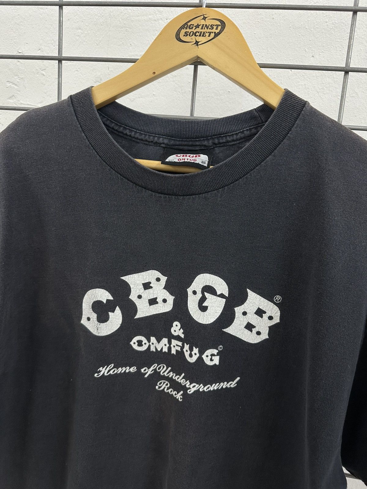 Vintage Vintage CBGB & OMFUG Beautiful Sun Faded Tee Size US L / EU 52-54 / 3 - 8 Thumbnail