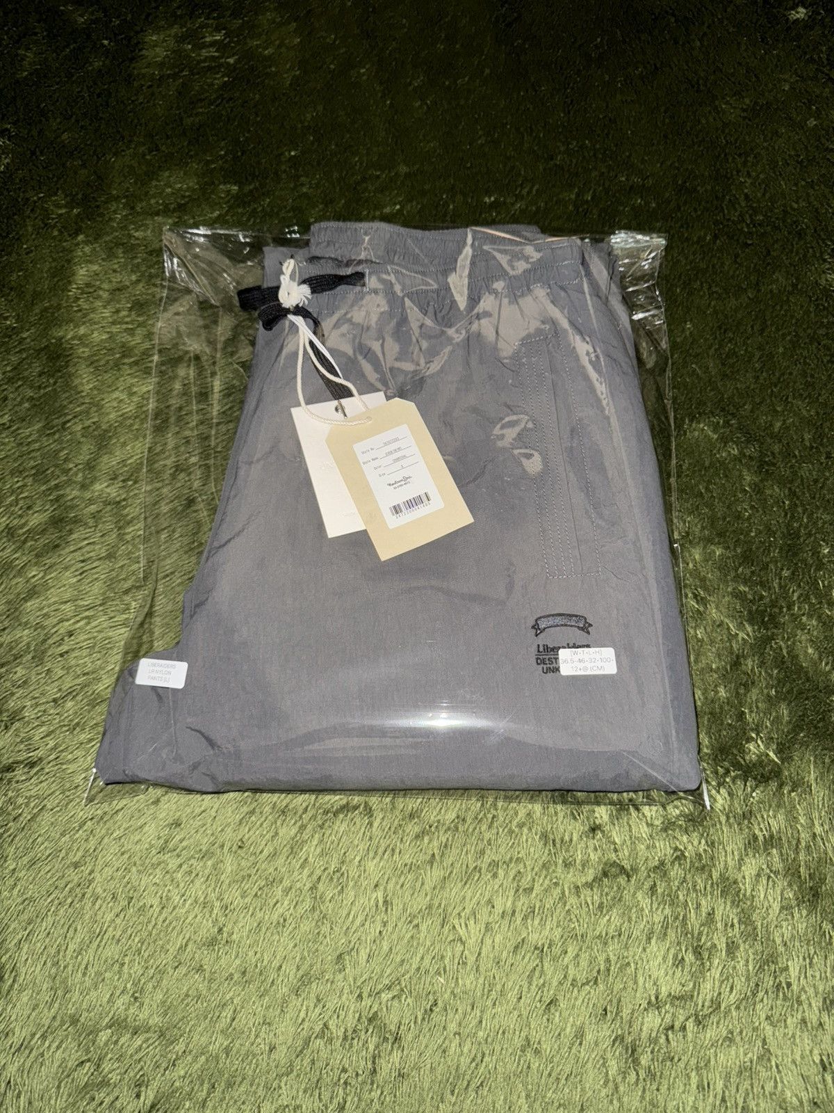 Liberaiders [S] Liberaiders Nylon Embroidered Logo Track Pants Size US 32 / EU 48 - 12 Thumbnail
