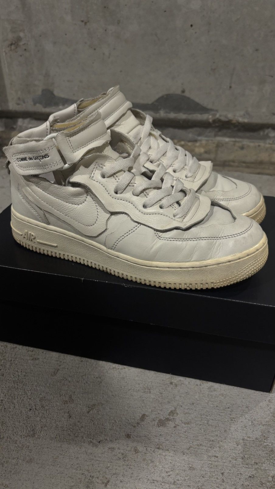Comme des Garcons × Nike Comme Des Garçons Nike Air Force 1 Mid Size US 7 / EU 40 - 1 Thumbnail