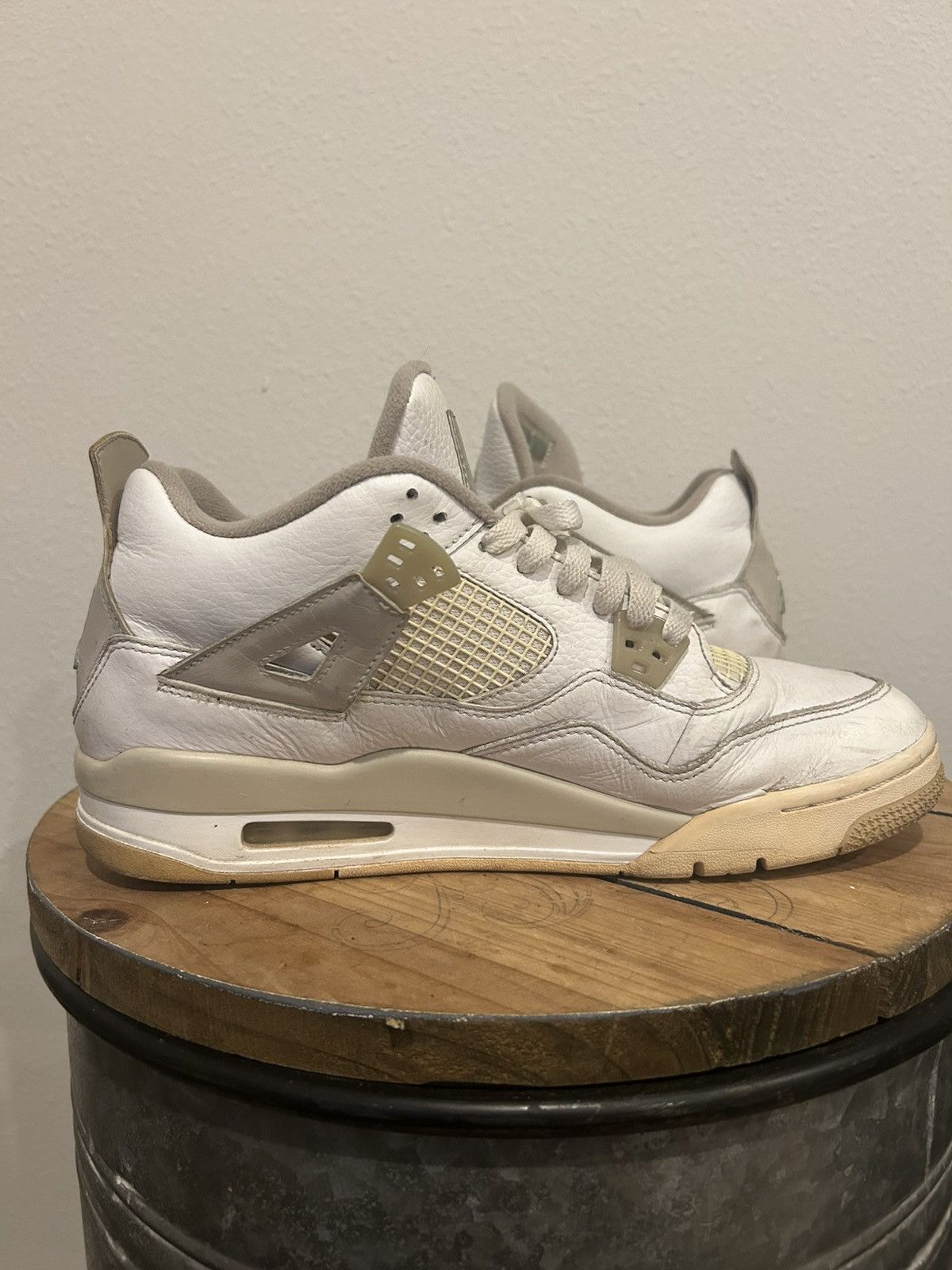 Jordan Brand Jordan 4 Linen Size US 9.5 / EU 42-43 - 3 Thumbnail