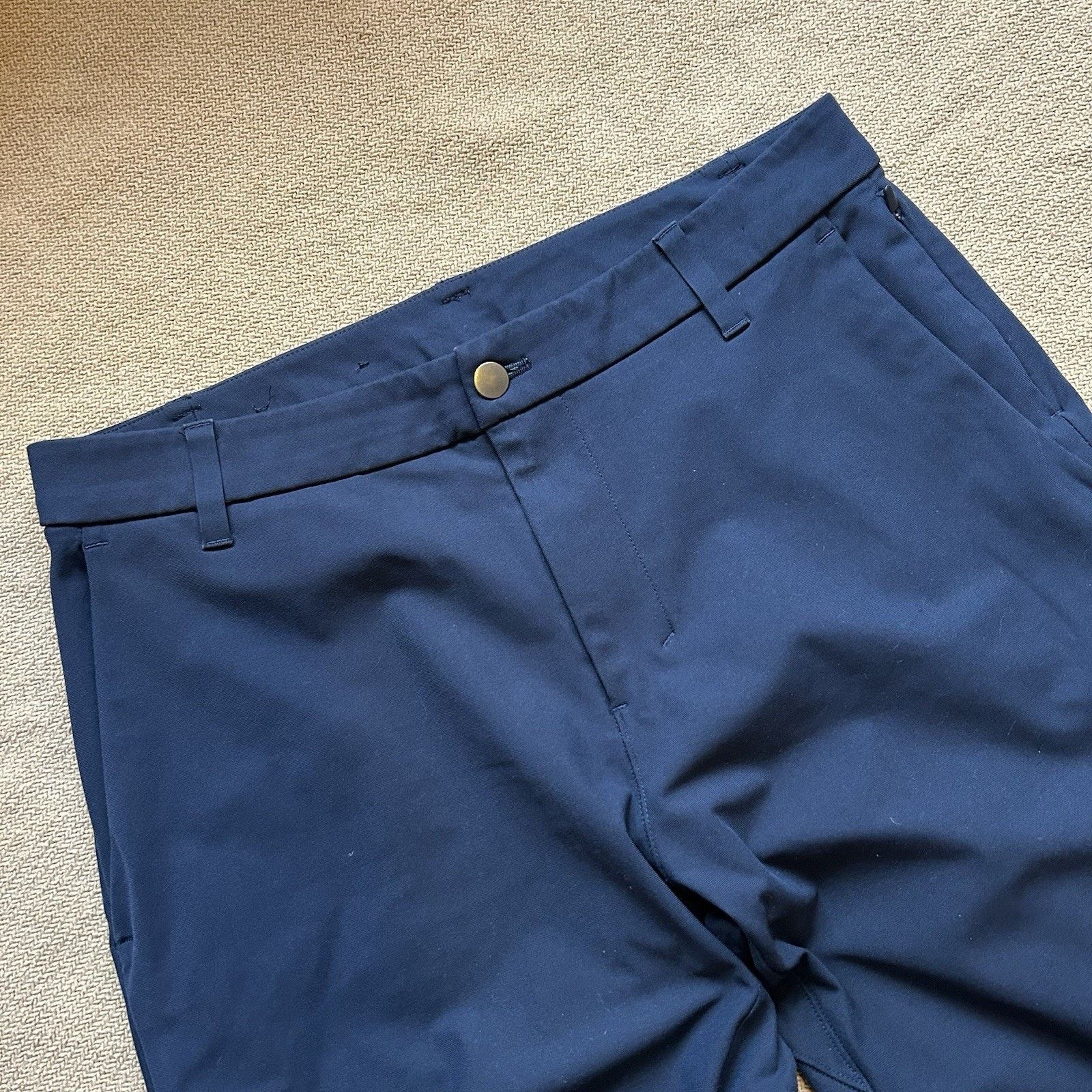 Lululemon Commission Classic Athletic Performance Chino Pants 32x29 Size US 32 / EU 48 - 2 Thumbnail