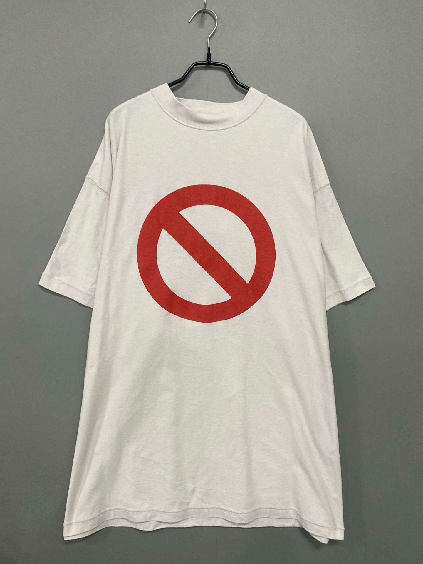 Balenciaga Balenciaga T-Shirt l Men Size US L / EU 52-54 / 3 - 1 Thumbnail