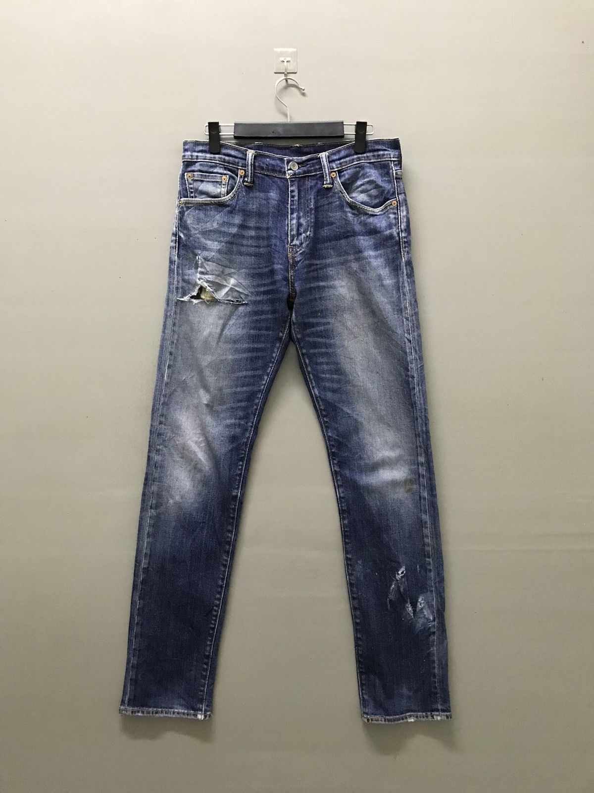 image of Distressed Denim x Levis Vintage Distressed Levis 508 Denim Pants in Blue, Men's (Size 31)