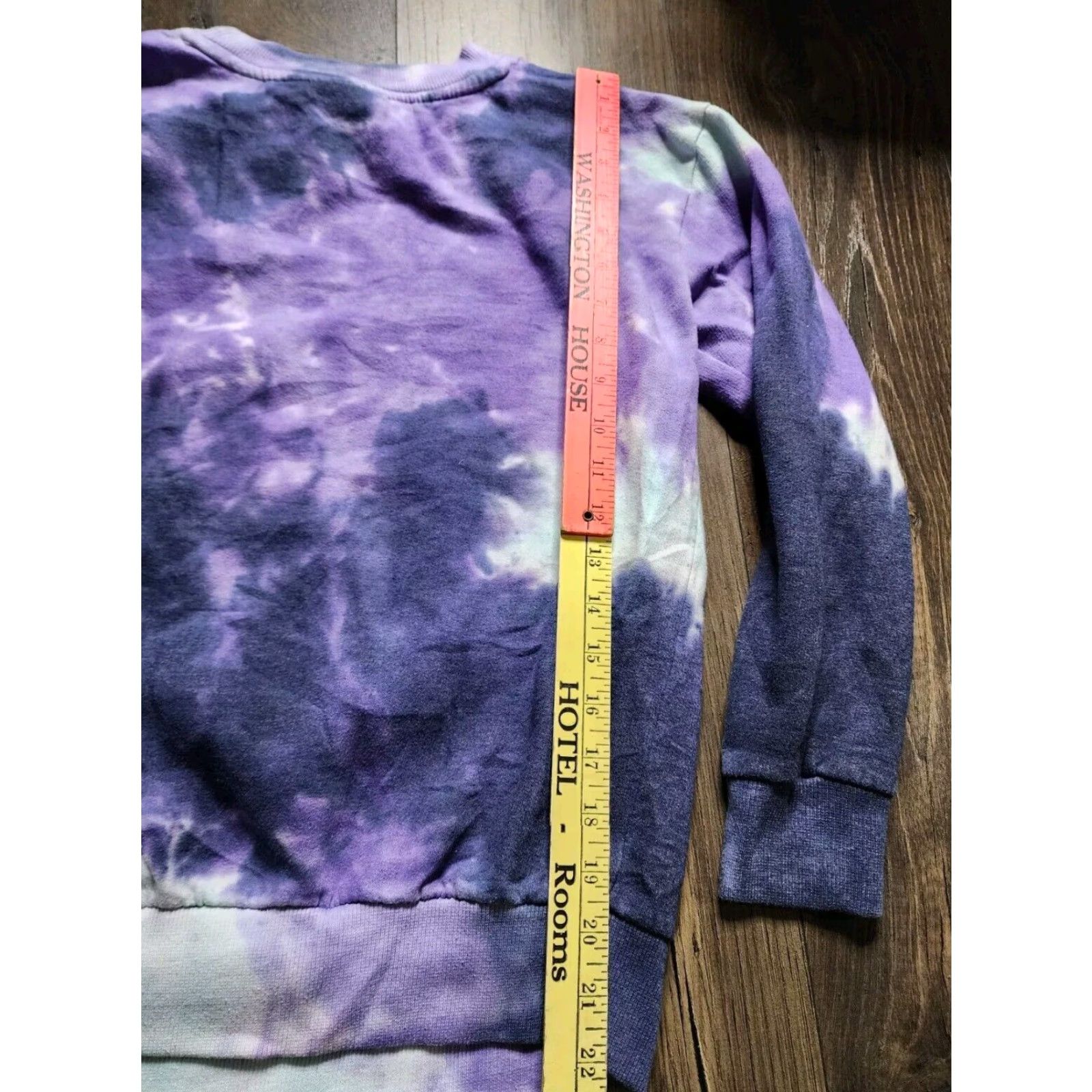 Vintage Womens Pink Floyd Sweatshirt Shirt Purple Tie Dye Crew Neck Long Sleeve S Pink Floyd Tie-Dye Sweatshirt L Womens Size S / US 4 / IT 40 - 2 Thumbnail
