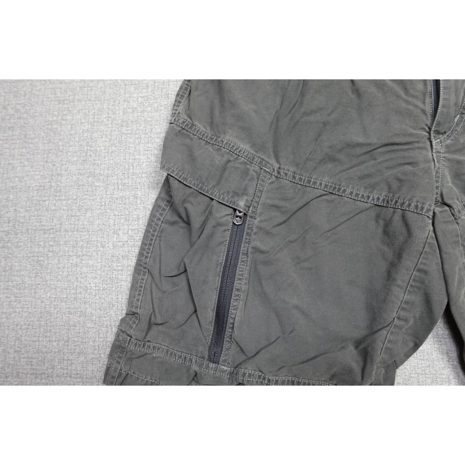 Vintage Kuhl Cargo Shorts Mens 34 Gray Outdoor Hiking Nylon Blend Zip Pocket Utility Cargo Pocket Zipper Front Fly YKK Regular Rise High Size US 34 / EU 50 - 3 Thumbnail