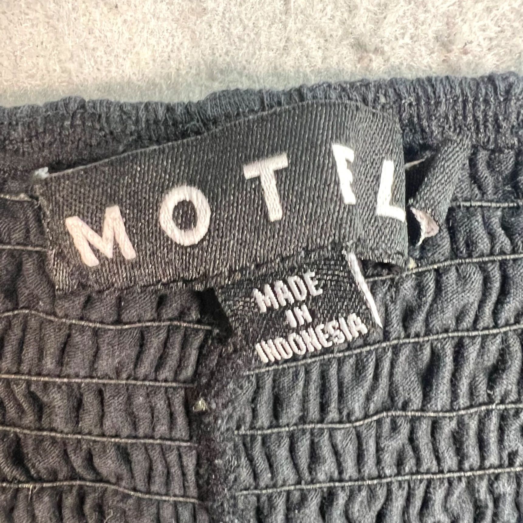 Vintage Motel Black Smocked Shorts Womens Large Cotton Blend Shirt? Wait Size 28" / US 6 / IT 42 - 3 Thumbnail