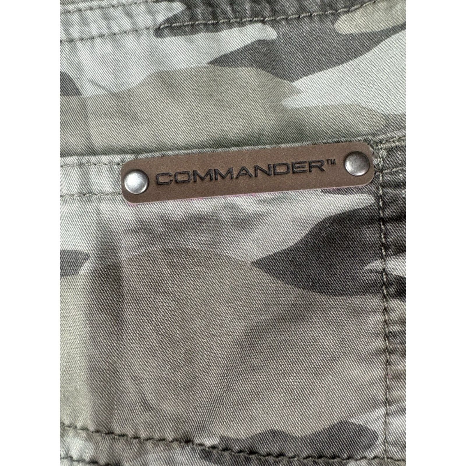 Vintage Commander Life Chino Shorts Womens Size 6 Camouflage 5-Pocket Twill Cotton Mid Rise Regular Fit Vintage? No (adjusted) Size 28" / US 6 / IT 42 - 3 Thumbnail