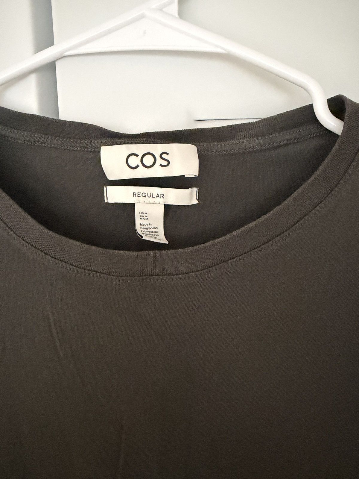 Cos COS Minimal Dark Green Tee (Size M) Size US M / EU 48-50 / 2 - 3 Thumbnail