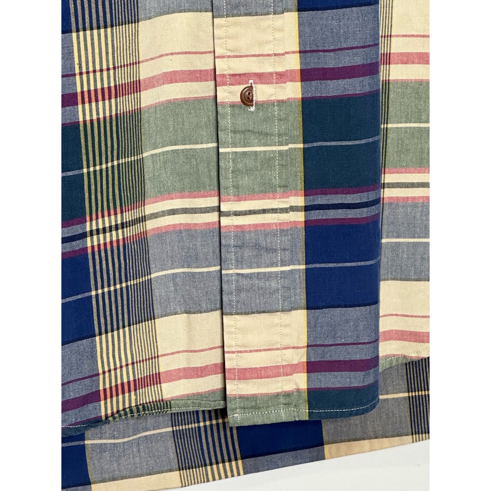 Tommy Hilfiger Tommy Hilfiger plaid short sleeves button men shirts size L Size US L / EU 52-54 / 3 - 5 Thumbnail