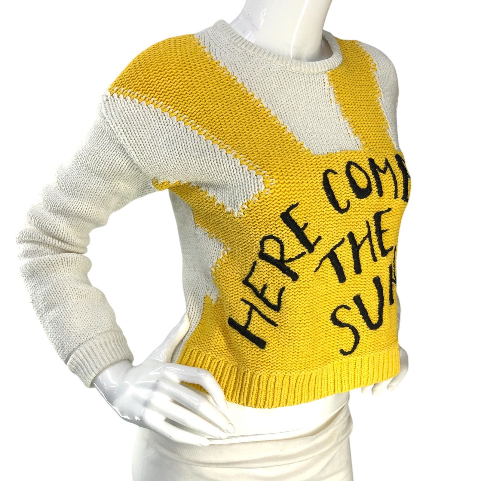 Alice + Olivia Alice + Olivia x The Beatles "Here Comes The Sun" Sweater XS Size XS / US 0-2 / IT 36-38 - 10 Thumbnail