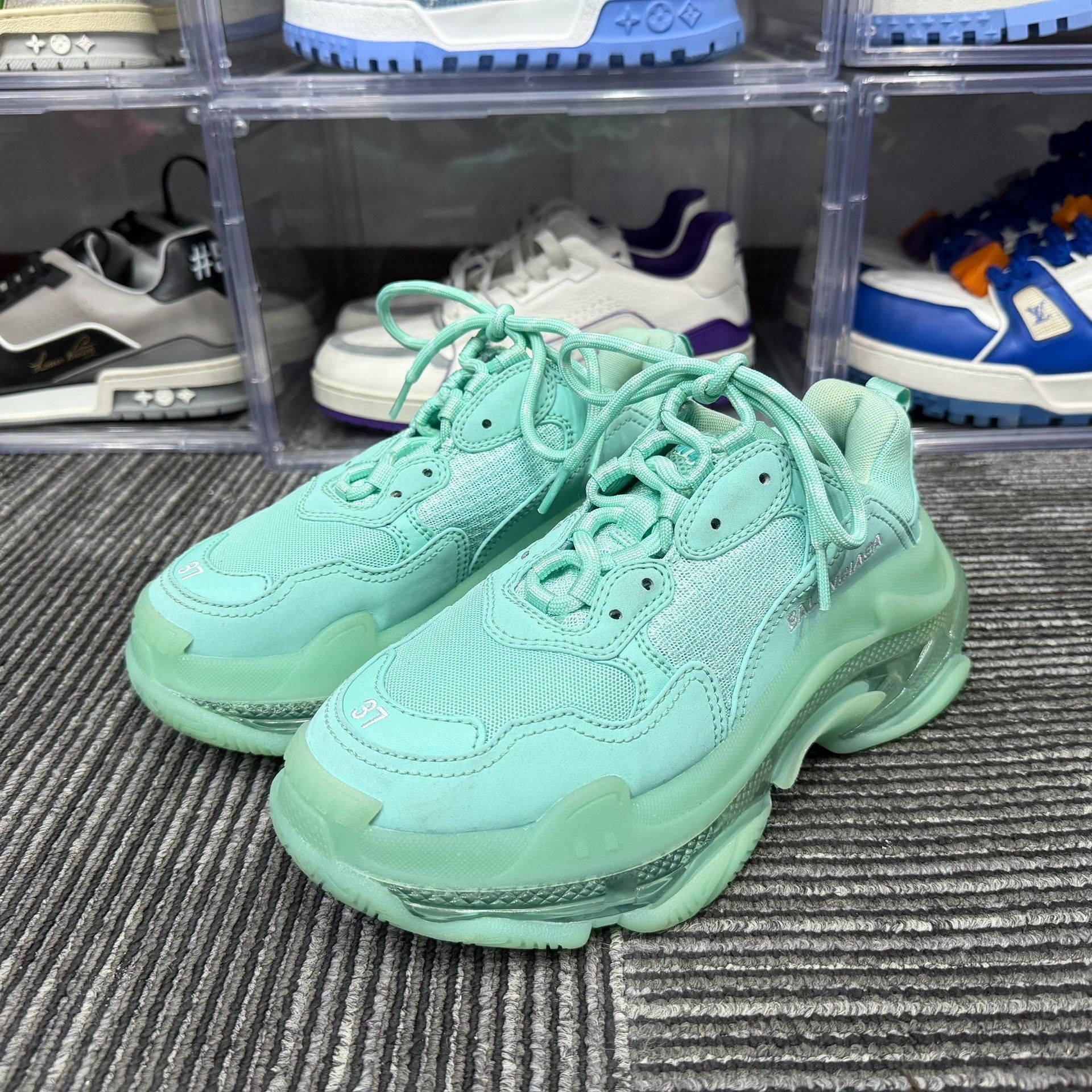 Balenciaga Balenciaga Green Lowtop Sneakers us_6-5 Women Size US 6.5 / IT 36.5 - 1 Thumbnail