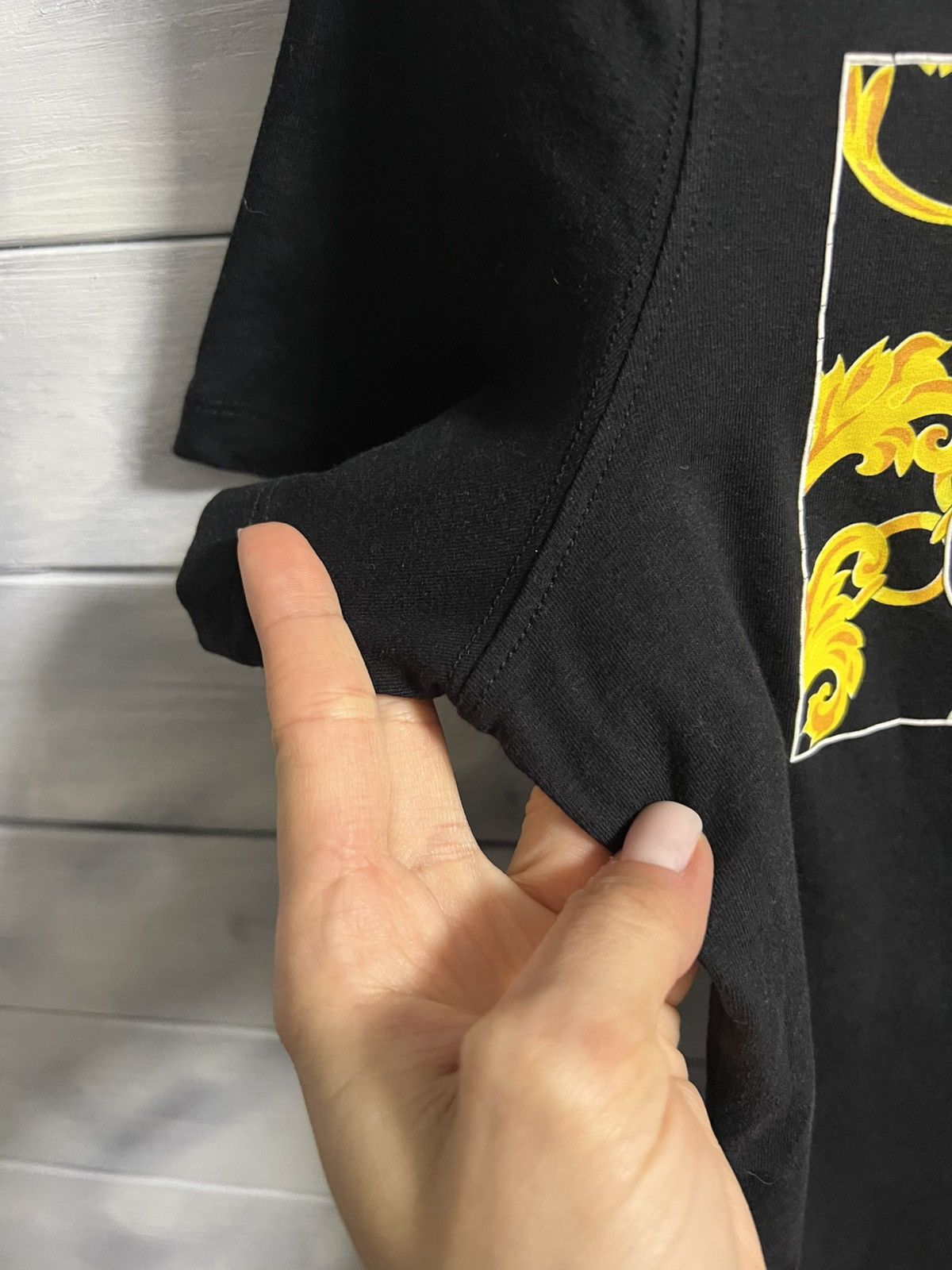 Versace Jeans Couture Rare Luxury T-Shirt Versace Jeans Couture Big Logo Size M / US 6-8 / IT 42-44 - 4 Thumbnail