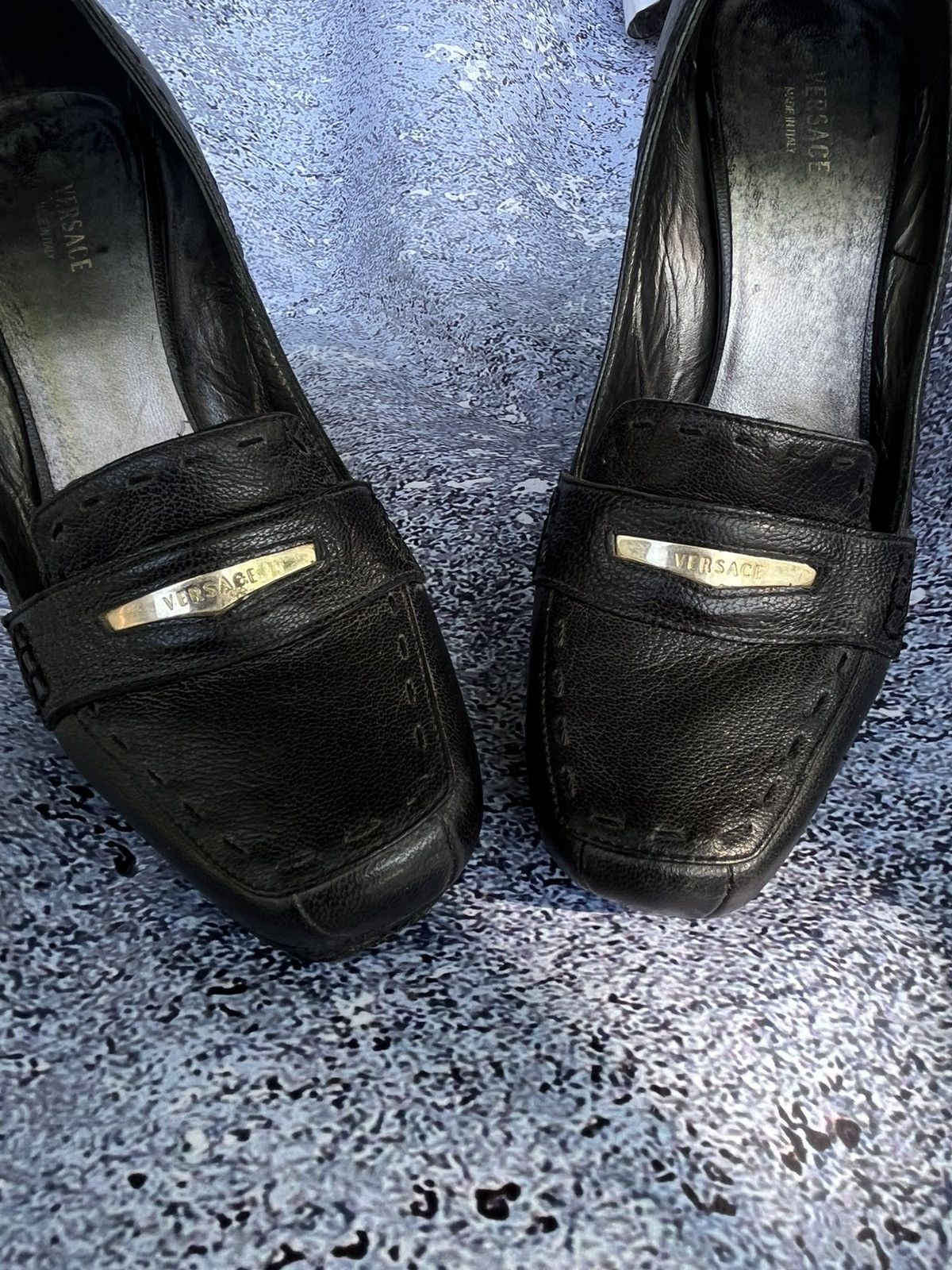Genuine Leather RARE❗️ VERSACE MEDUSA LEATHER HEELS Boots Court Shoes Pumps Size US 7 / IT 37 - 2 Thumbnail