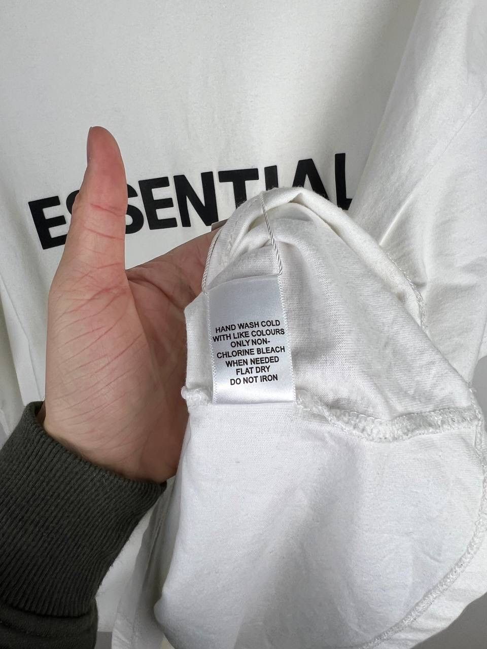 Essentials Essentials Fear Of God t-shirts size L Size US L / EU 52-54 / 3 - 9 Thumbnail