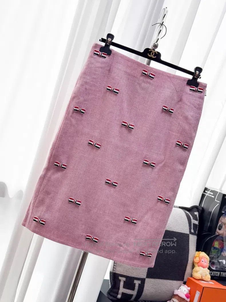 Thom Browne Thom Browne Pink full bowknot half-skirt Size 26" / US 2 / IT 38 - 1 Thumbnail