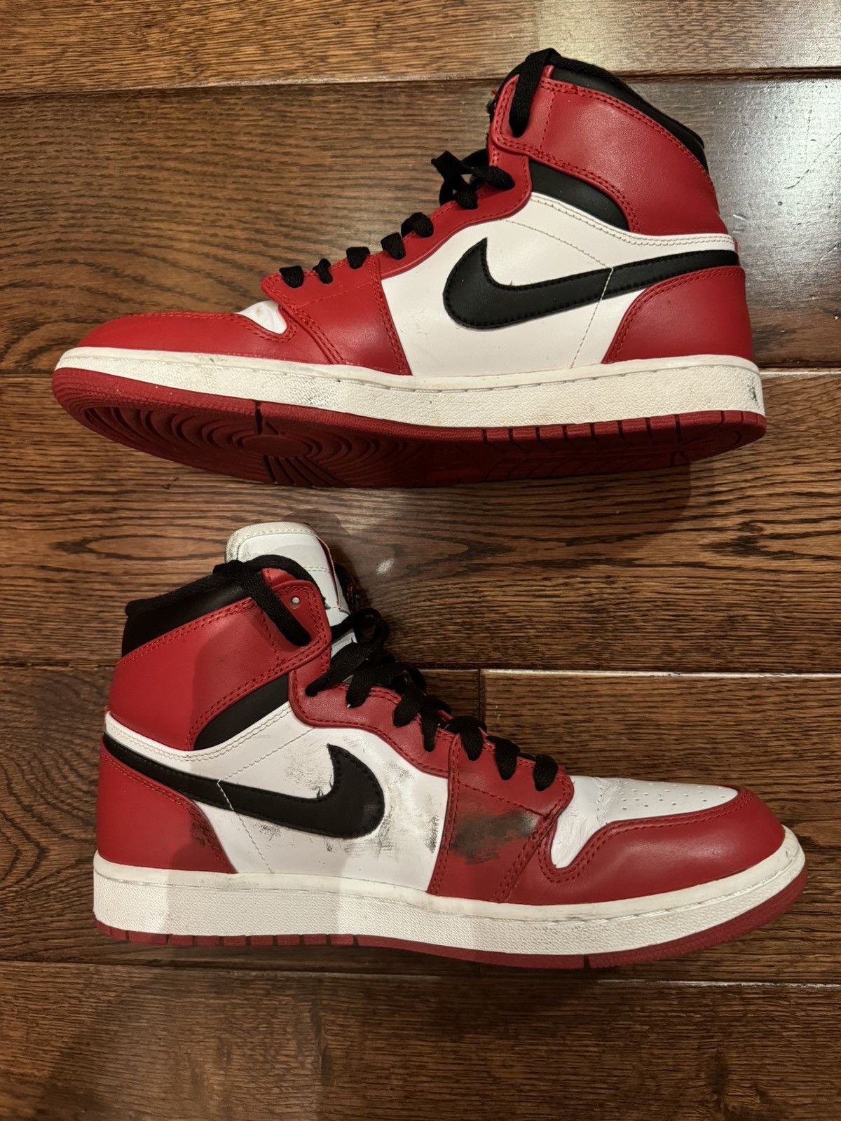 Jordan Brand Jordan 1 Retro Chicago (2013) Size US 10 / EU 43 - 3 Thumbnail