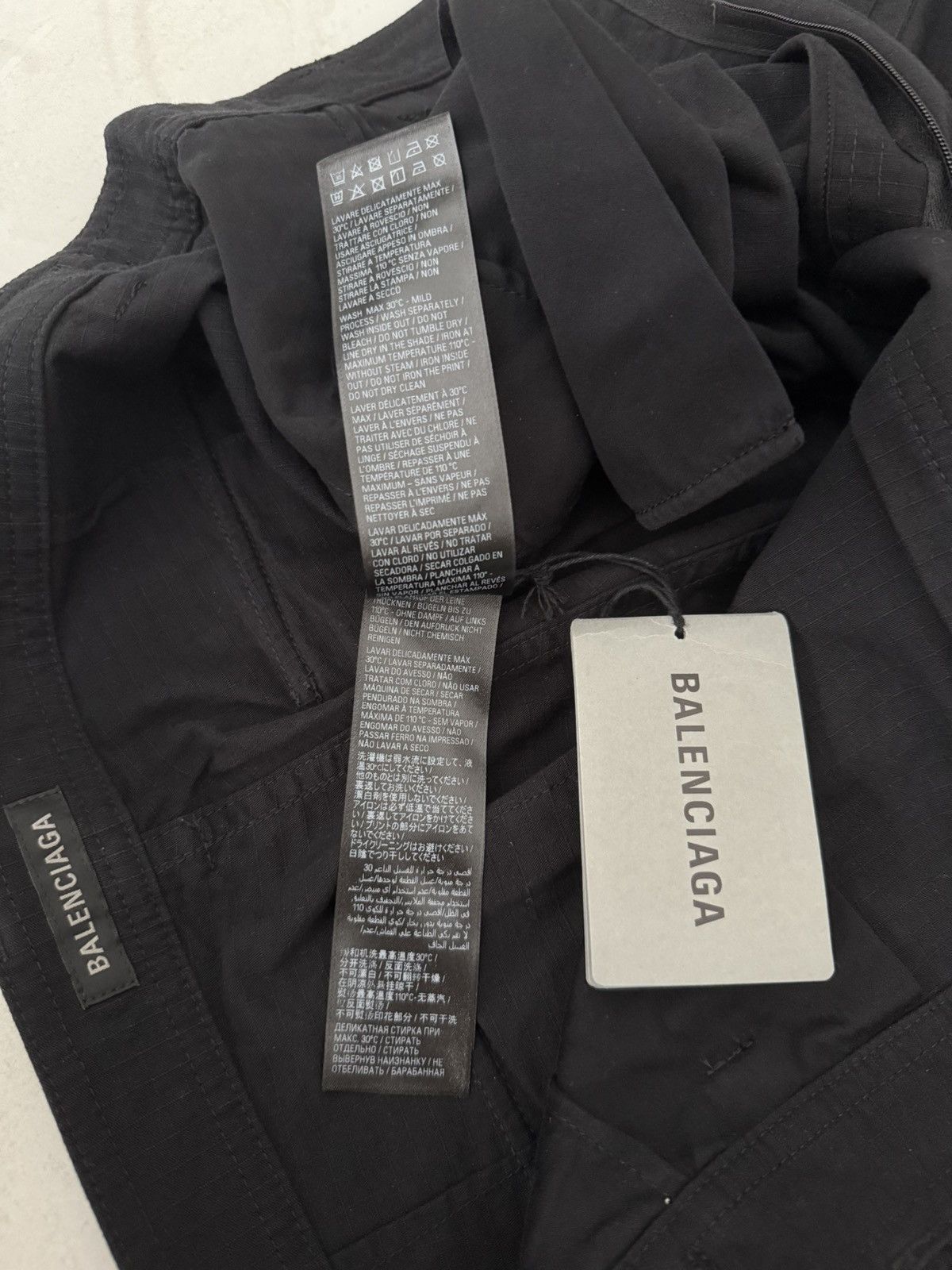 Balenciaga Balenciaga FW23 Cargo Oakley Logo Shorts Sz.48 Size US 32 / EU 48 - 8 Thumbnail