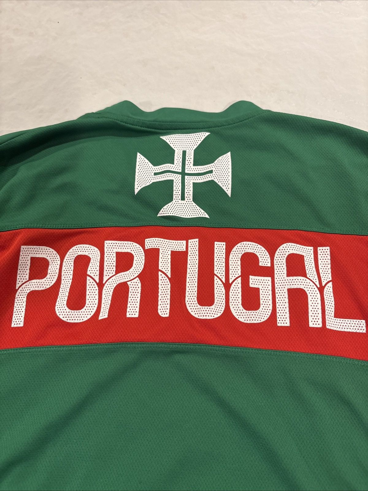 Nike 2010 Nike Portugal Large Soccer Jersey Size US L / EU 52-54 / 3 - 7 Thumbnail