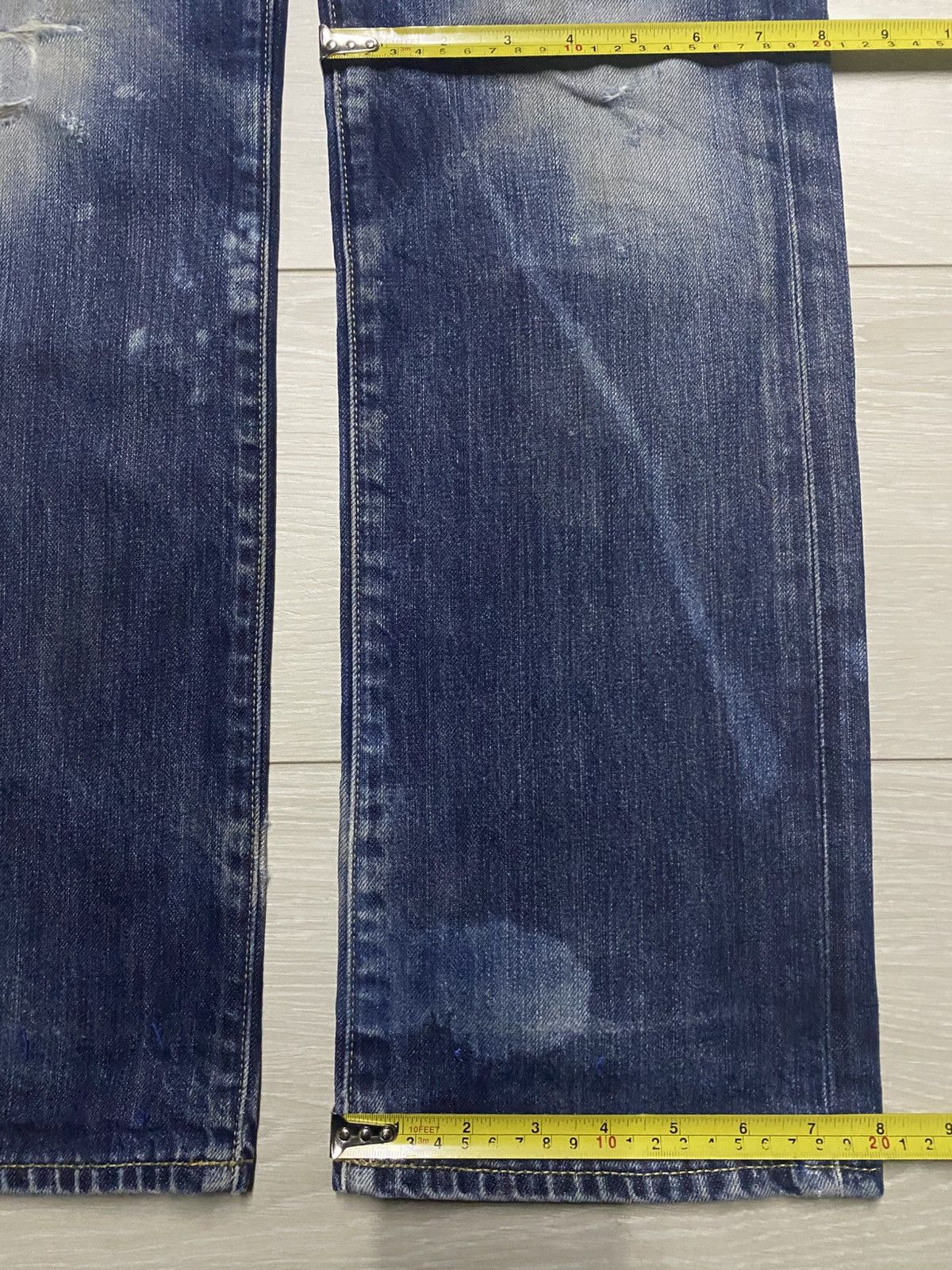 Uniqlo Vintage Uniqlo Mud Wash Distressed Loose Jeans Size US 31 - 16 Thumbnail