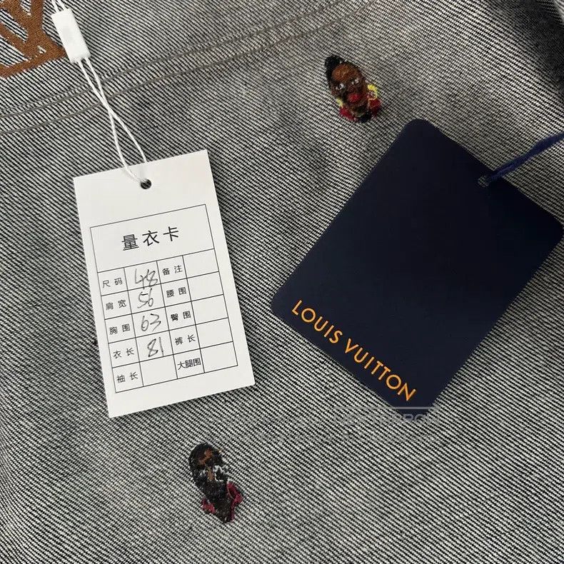 Louis Vuitton Louis Vuitton Fei Dong Co-branded Series Letter Logo Patte Size US M / EU 48-50 / 2 - 5 Thumbnail