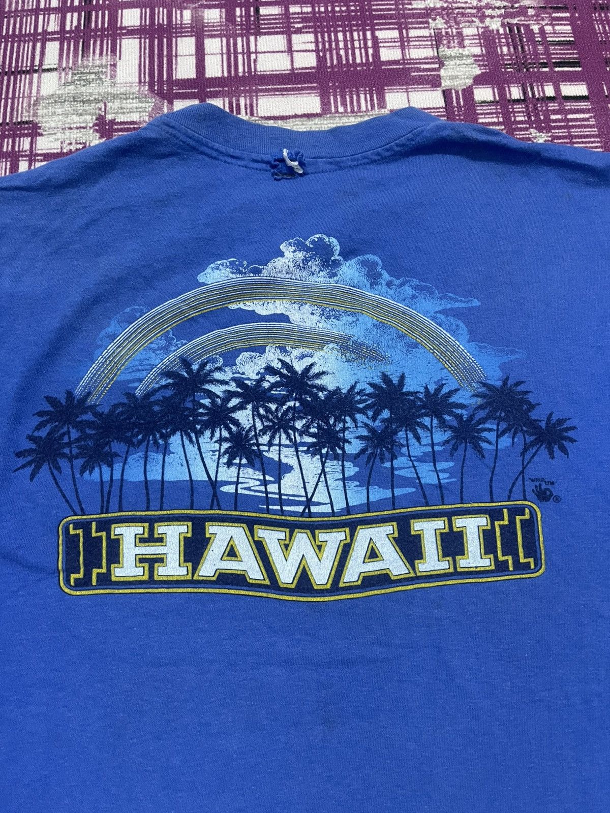 Vintage VINTAGE DISTRESSED HAWAII RAINBOW TEE VERY RARE Size US M / EU 48-50 / 2 - 8 Thumbnail