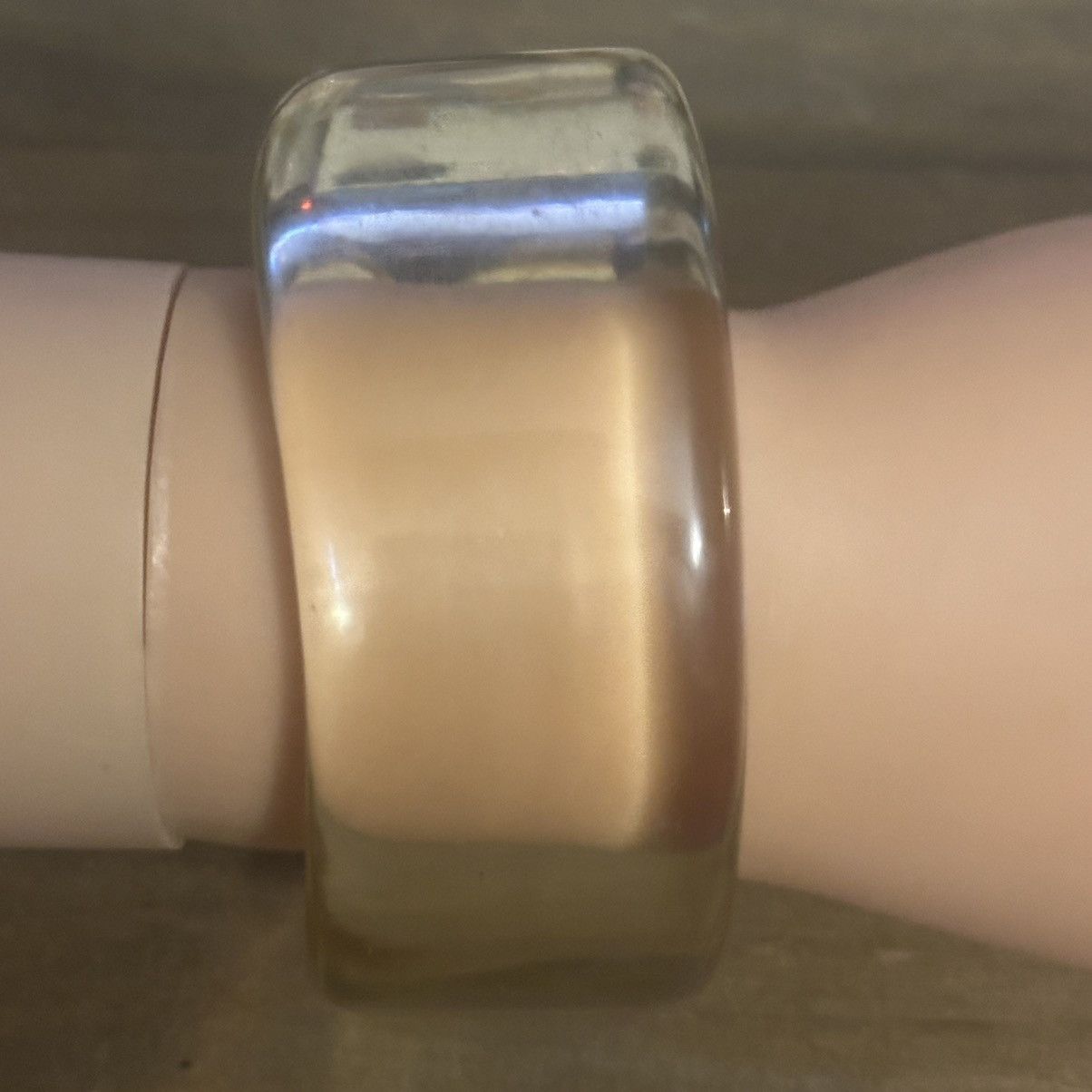 Vintage Vintage chunky clear yellow lucite bangle bracelet Size ONE SIZE - 3 Thumbnail