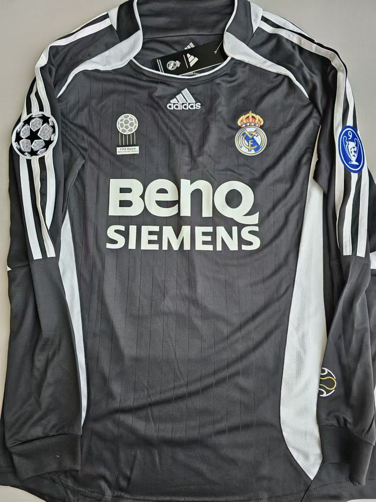 Other 2006 07 Real Madrid #23 David Beckham Jersey Size US L / EU 52-54 / 3 - 2 Thumbnail