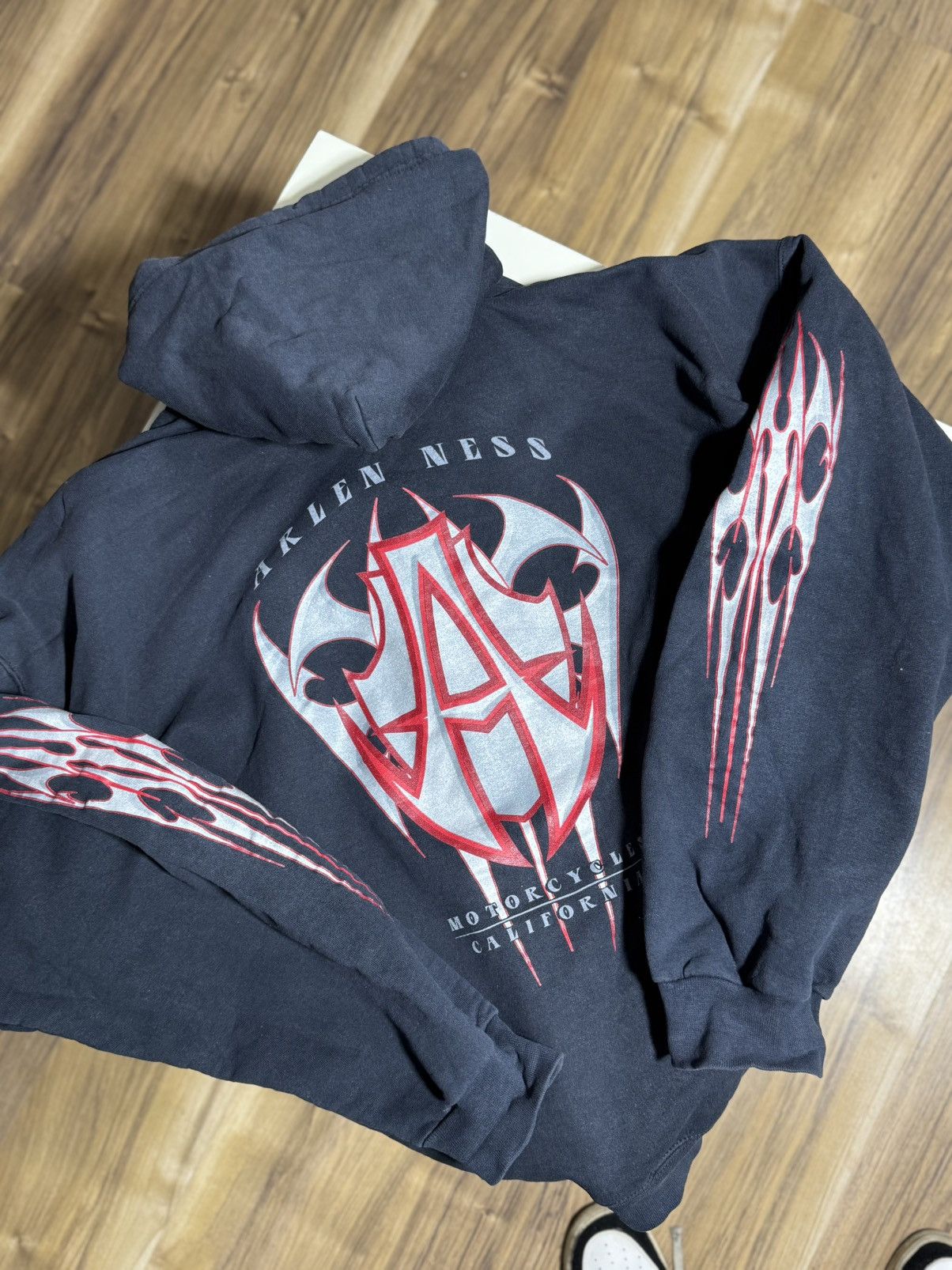 Vintage Vintage 90s Arlen Ness Grunge Faded Printed Hoodie allstyle Size US XL / EU 56 / 4 - 1 Thumbnail