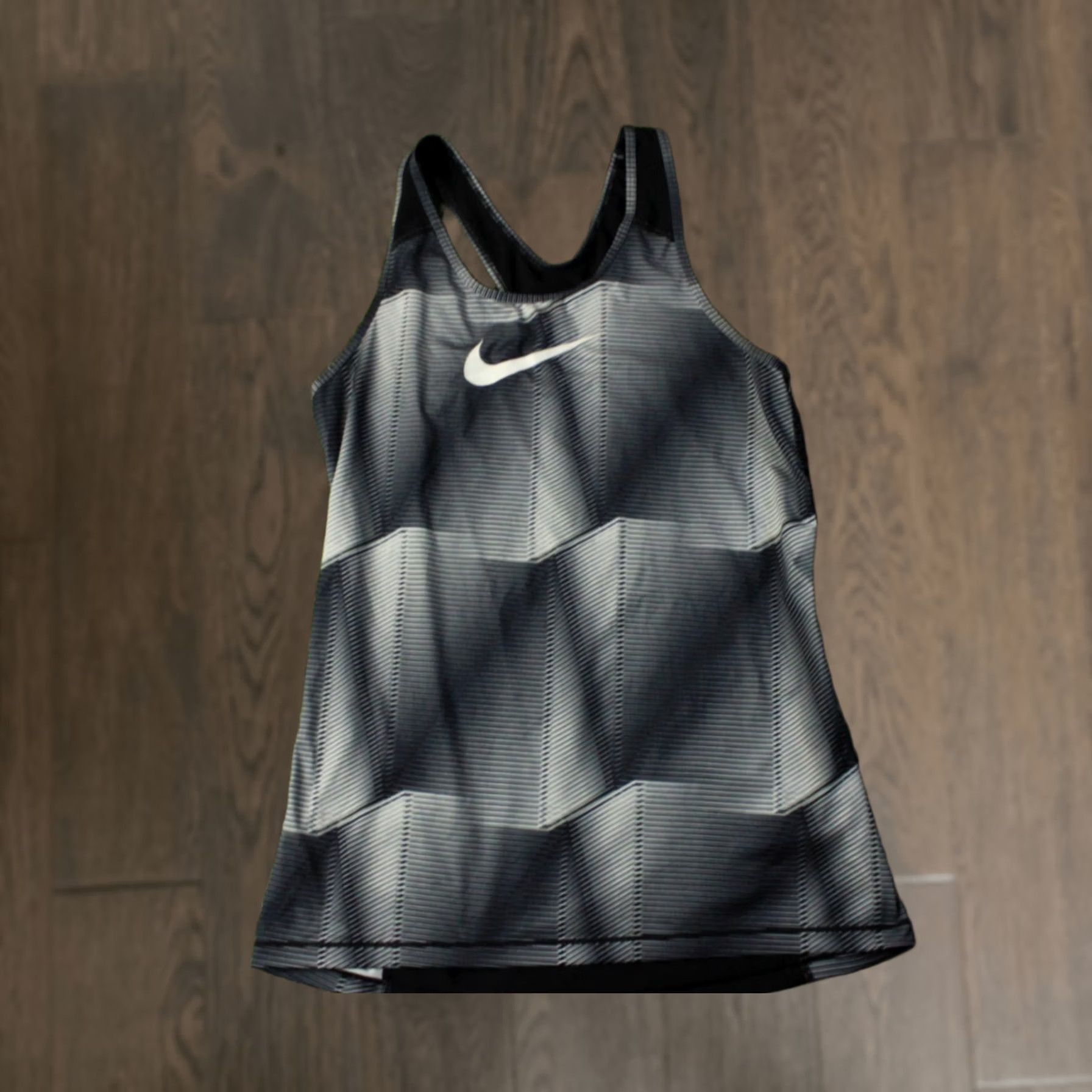 Nike Nike Dri-FIT Vest Shirt Women's Sleeveless Training Jersey L Black Gray White Size L / US 10 / IT 46 - 1 Thumbnail
