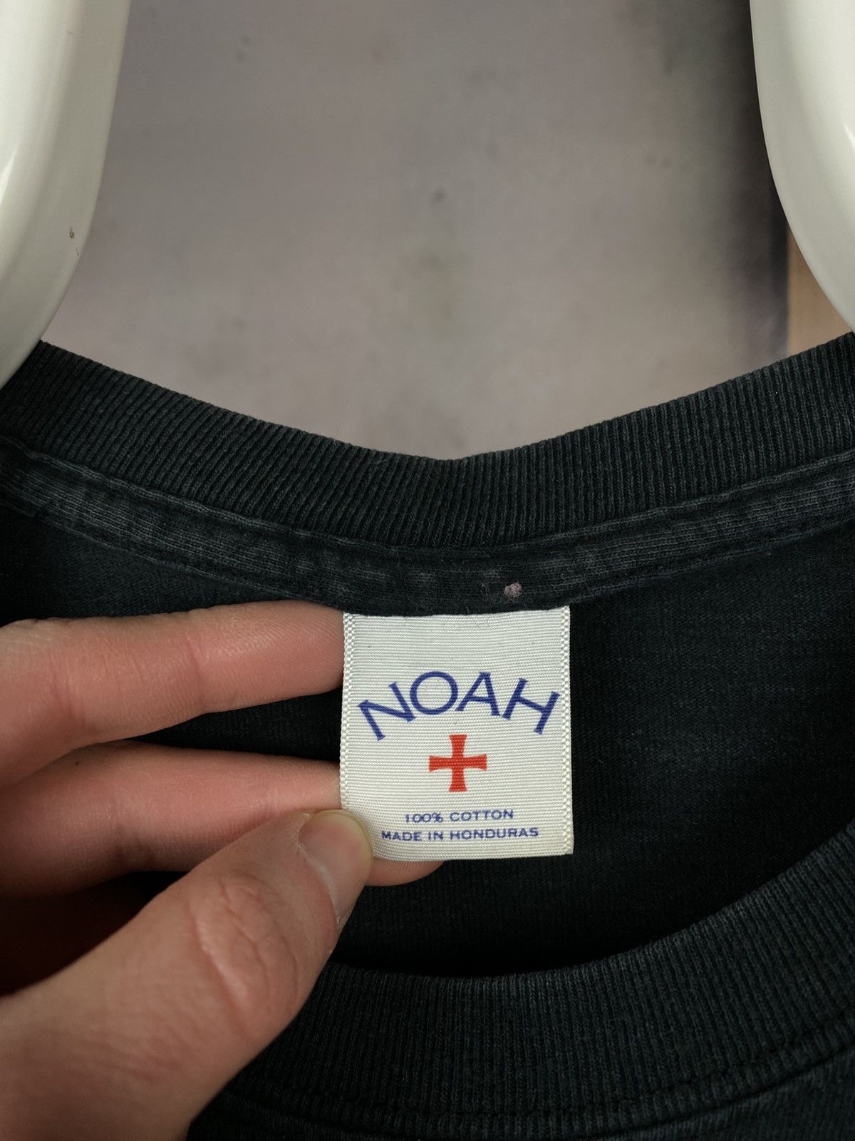 Noah ➕Vintage T-Shirt Noah Final Warning VTG Boxy Logo Tee➕ Size US L / EU 52-54 / 3 - 11 Thumbnail
