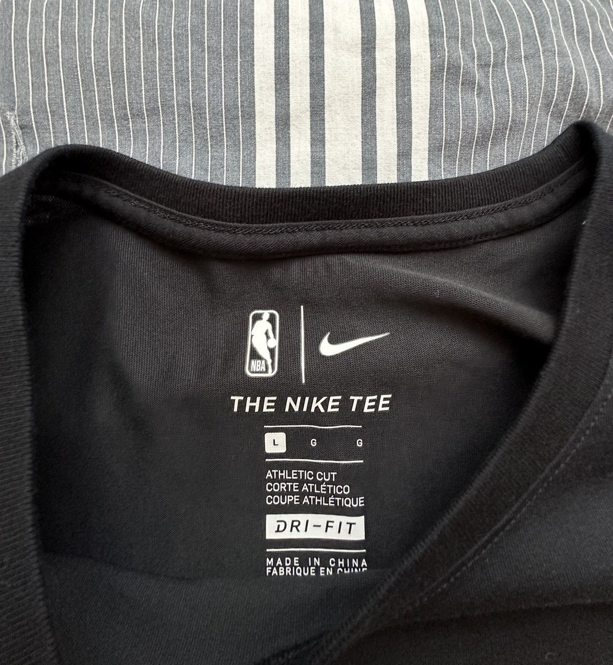 NBA Nike Portland Trail Blazers Tee Size US L / EU 52-54 / 3 - 5 Thumbnail