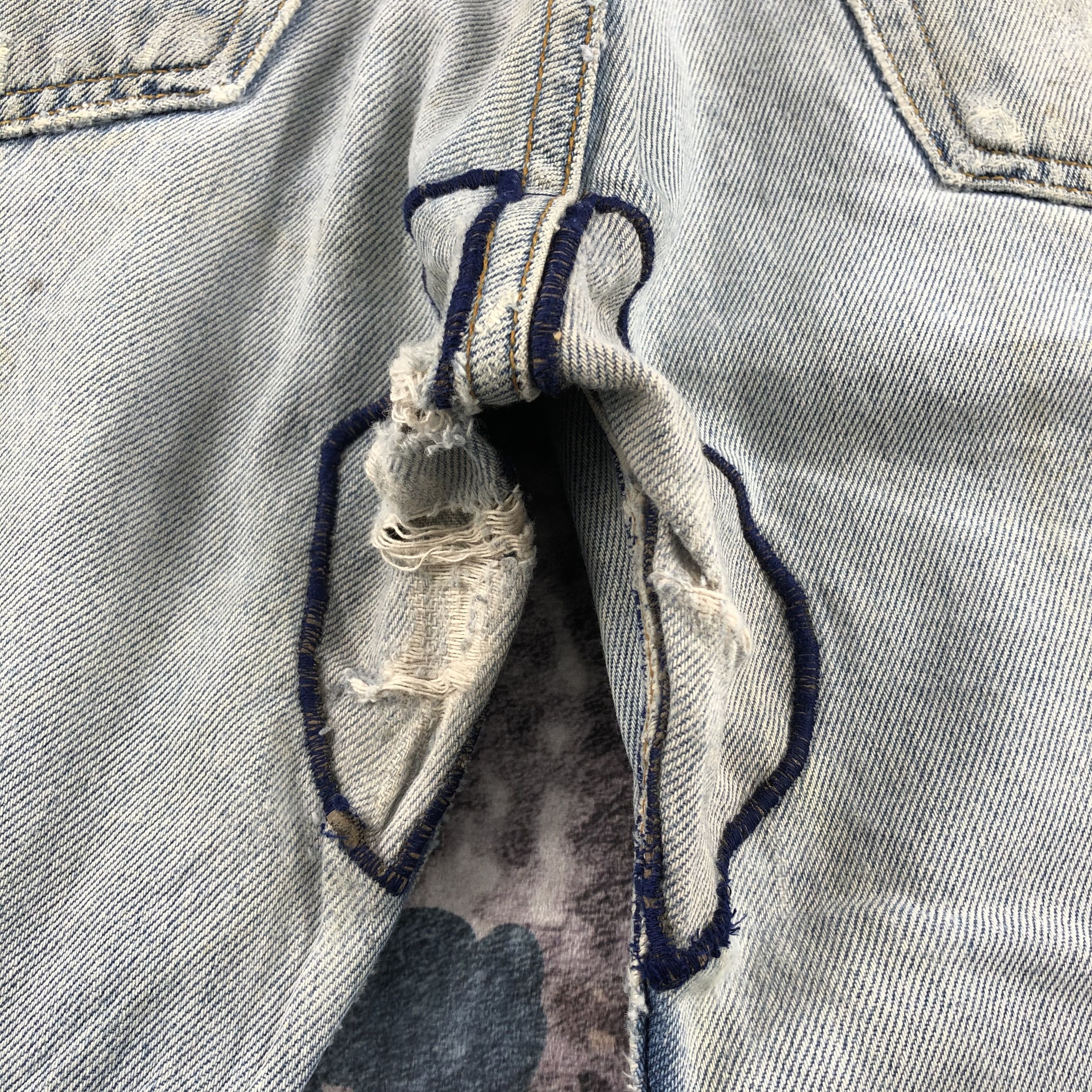 Levi's 90s Vintage Light Wash Levis 501 Jeans-JM2188 Size US 31 - 6 Thumbnail