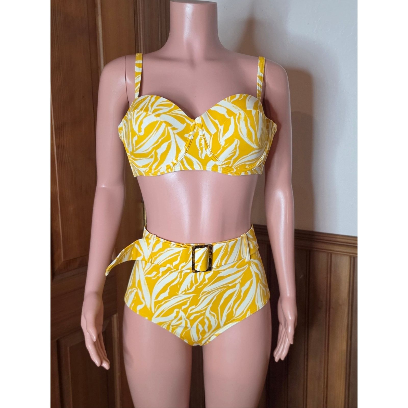 Boden NWT Boden Mustard and White Leaf Bikini Top & Bottom 12 38C Size ONE SIZE - 1 Thumbnail