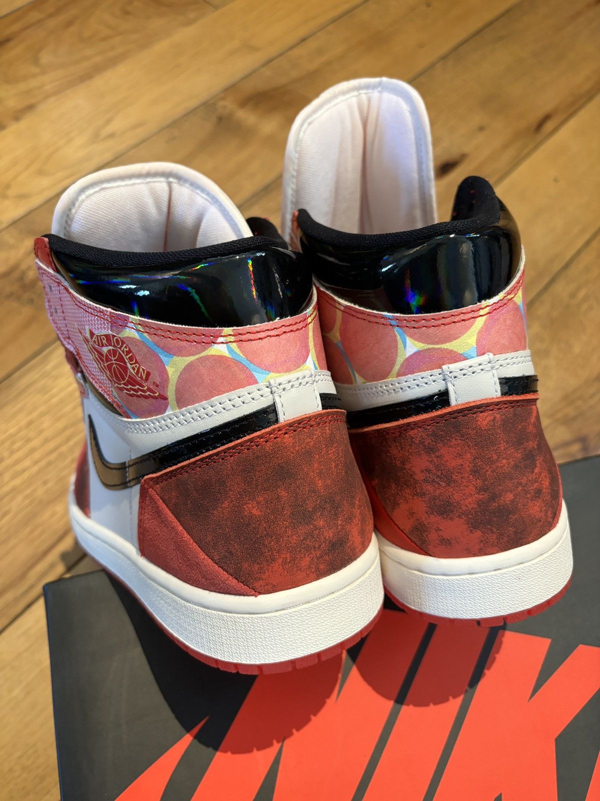 Jordan Brand × Nike Jordan 1 High Spider-Man Across the Spider-Verse Size US 9 / EU 42 - 8 Thumbnail