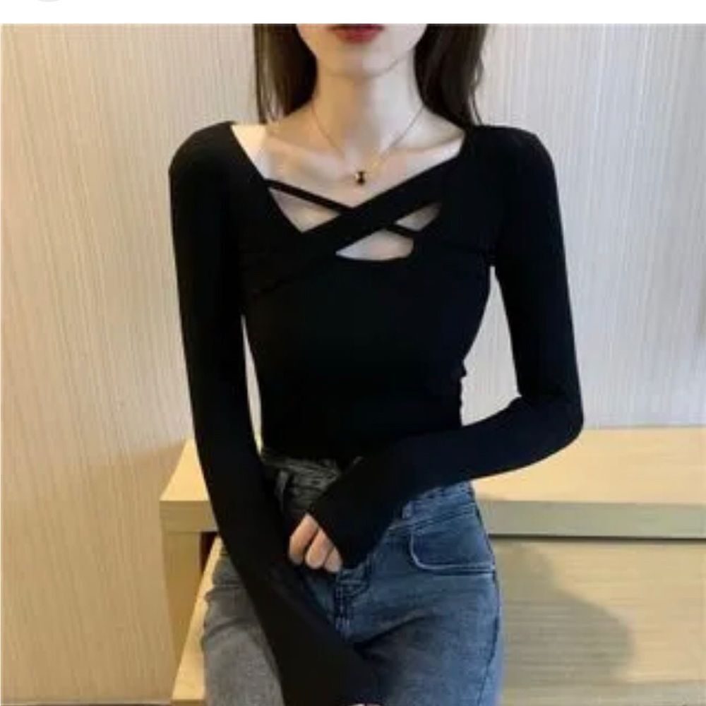 Other Ruee Black long sleeve knit blouse size extra small Size S / US 4 / IT 40 - 2 Thumbnail