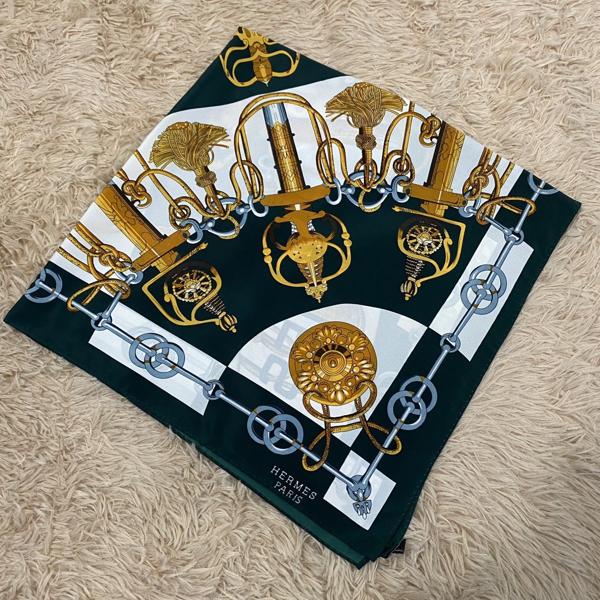 Hermes 🔥VINTAGE SCARVES HERMES SILK MADE IN FRANCE Size ONE SIZE - 2 Thumbnail