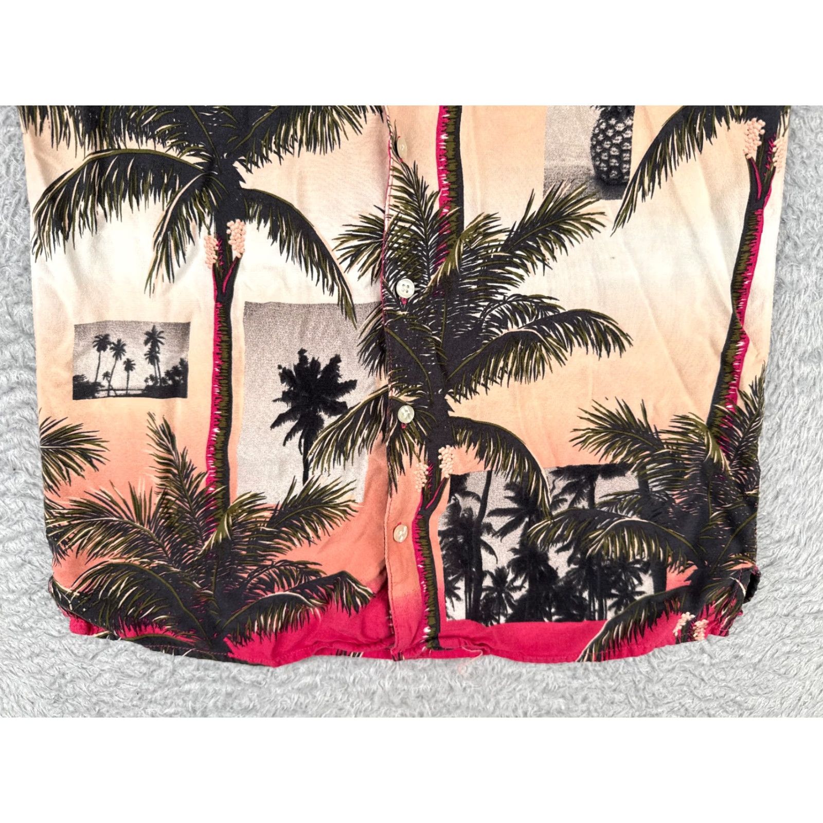 Vintage Vintage Original Use Men’s Pink Floral Hawaiian Shirt S Casual Summer 100% Rayon Size US S / EU 44-46 / 1 - 5 Thumbnail