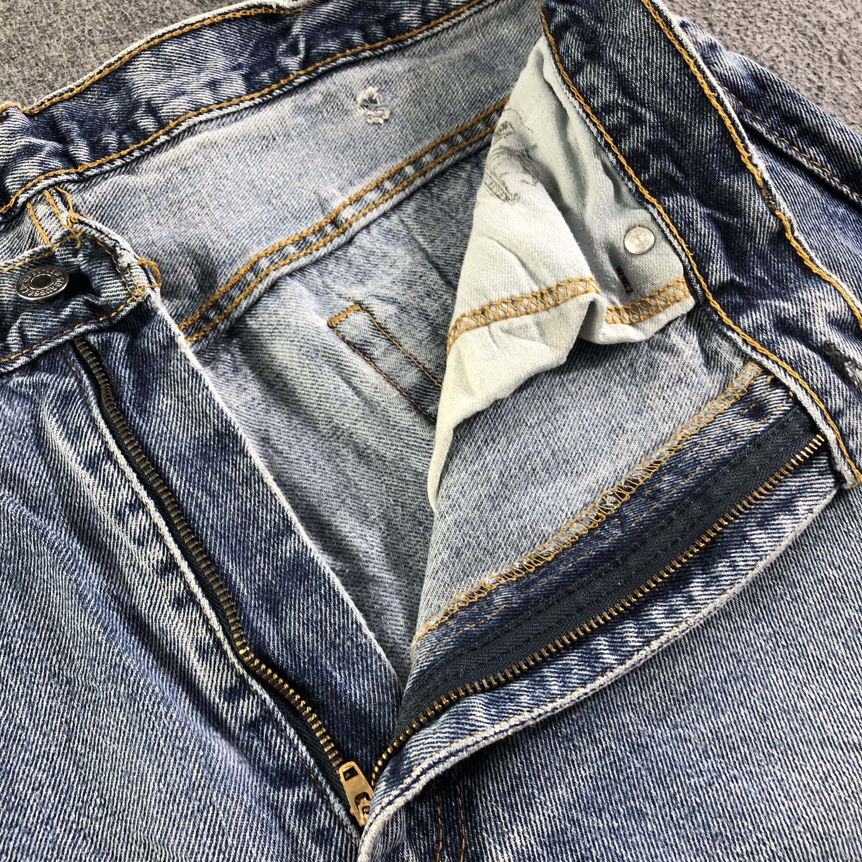 Levi's Vintage Blue Wash Levis 550 Jeans-J4414 Size US 36 / EU 52 - 9 Thumbnail