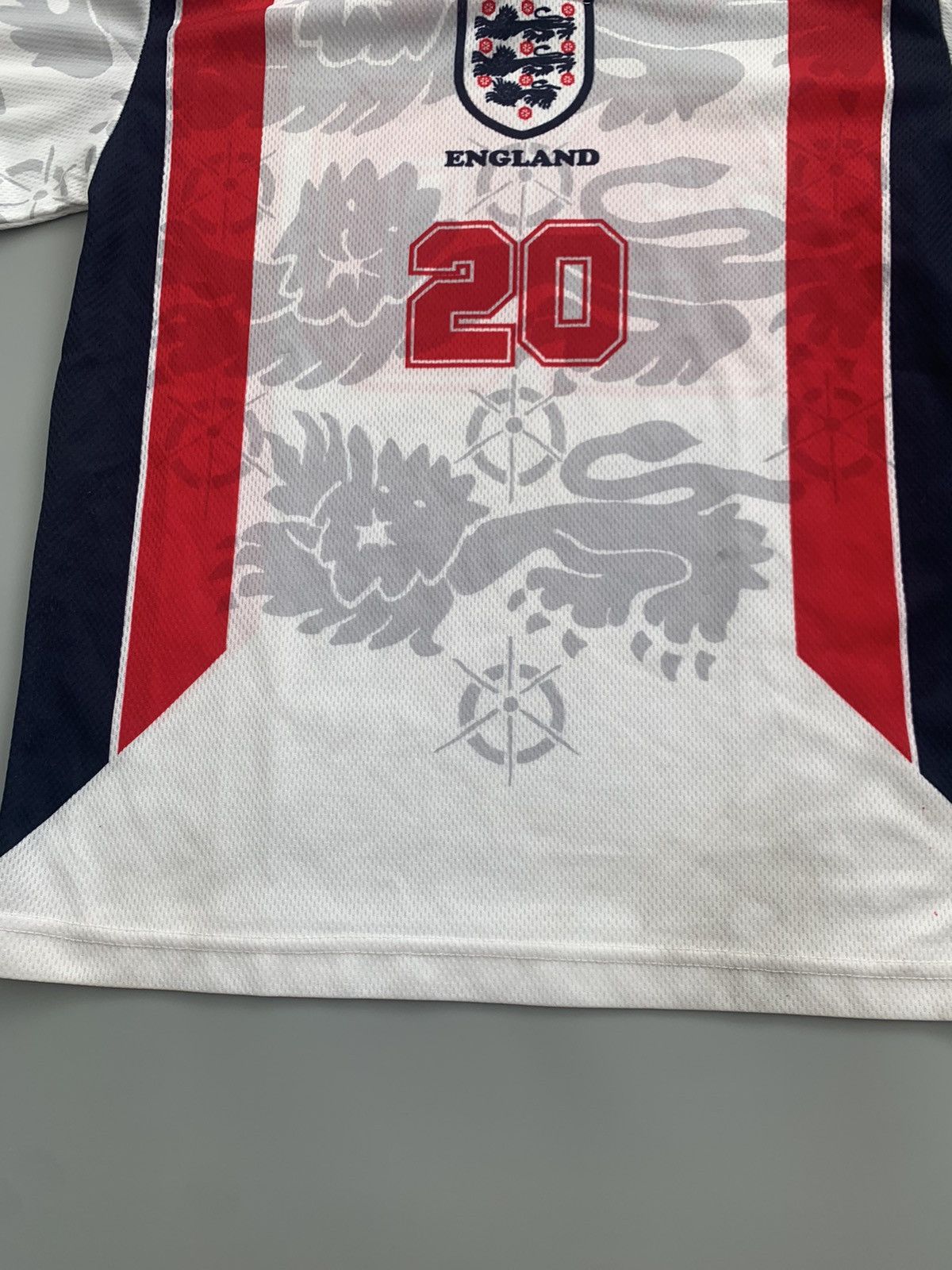 Vintage Vintage England Owen 20 Soccer Jersey Replica Football Shirt Size US M / EU 48-50 / 2 - 6 Thumbnail