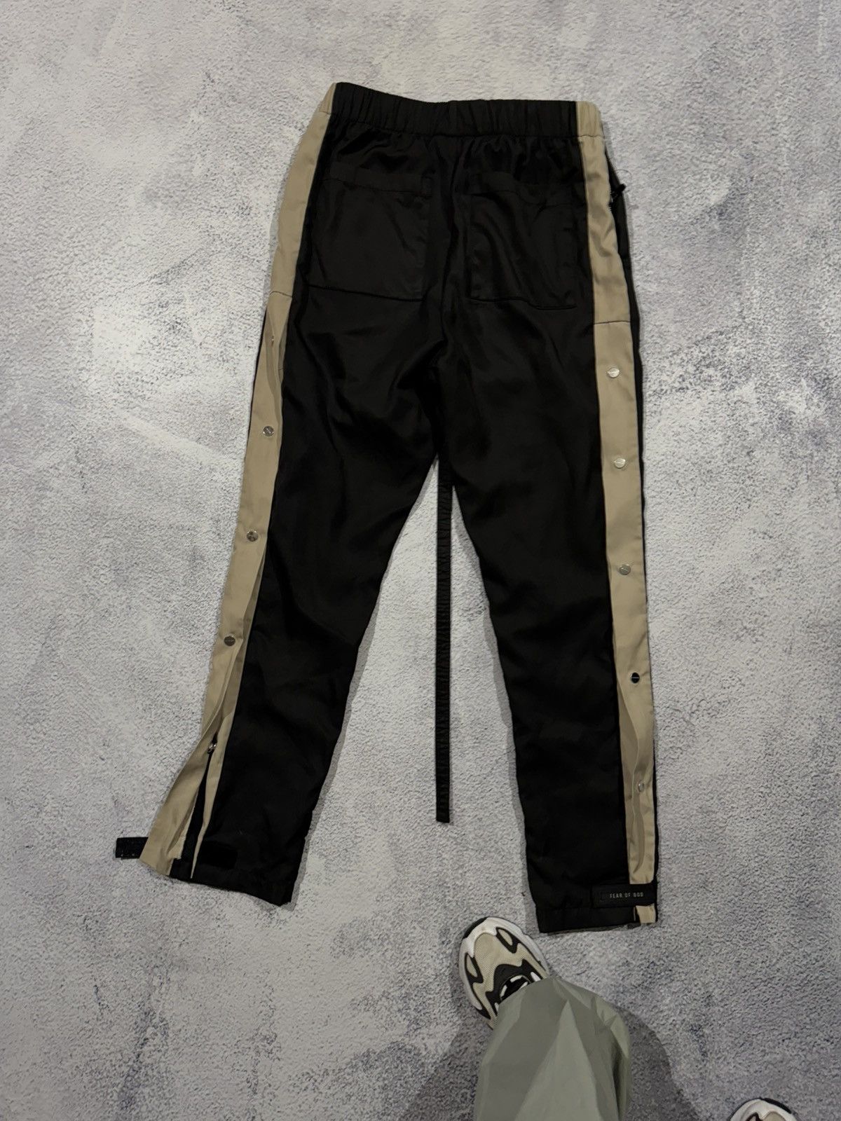 Fear of God Fear of God sixth collection pants sweatpants mens M size Size US 32 / EU 48 - 15 Thumbnail