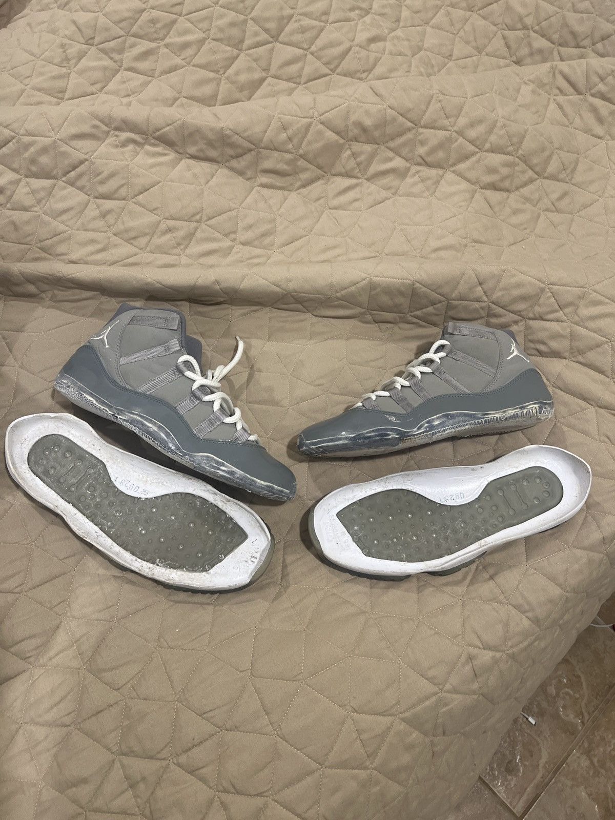Jordan Brand × Nike Cool grey 11s Size US 8.5 / EU 41-42 - 2 Thumbnail