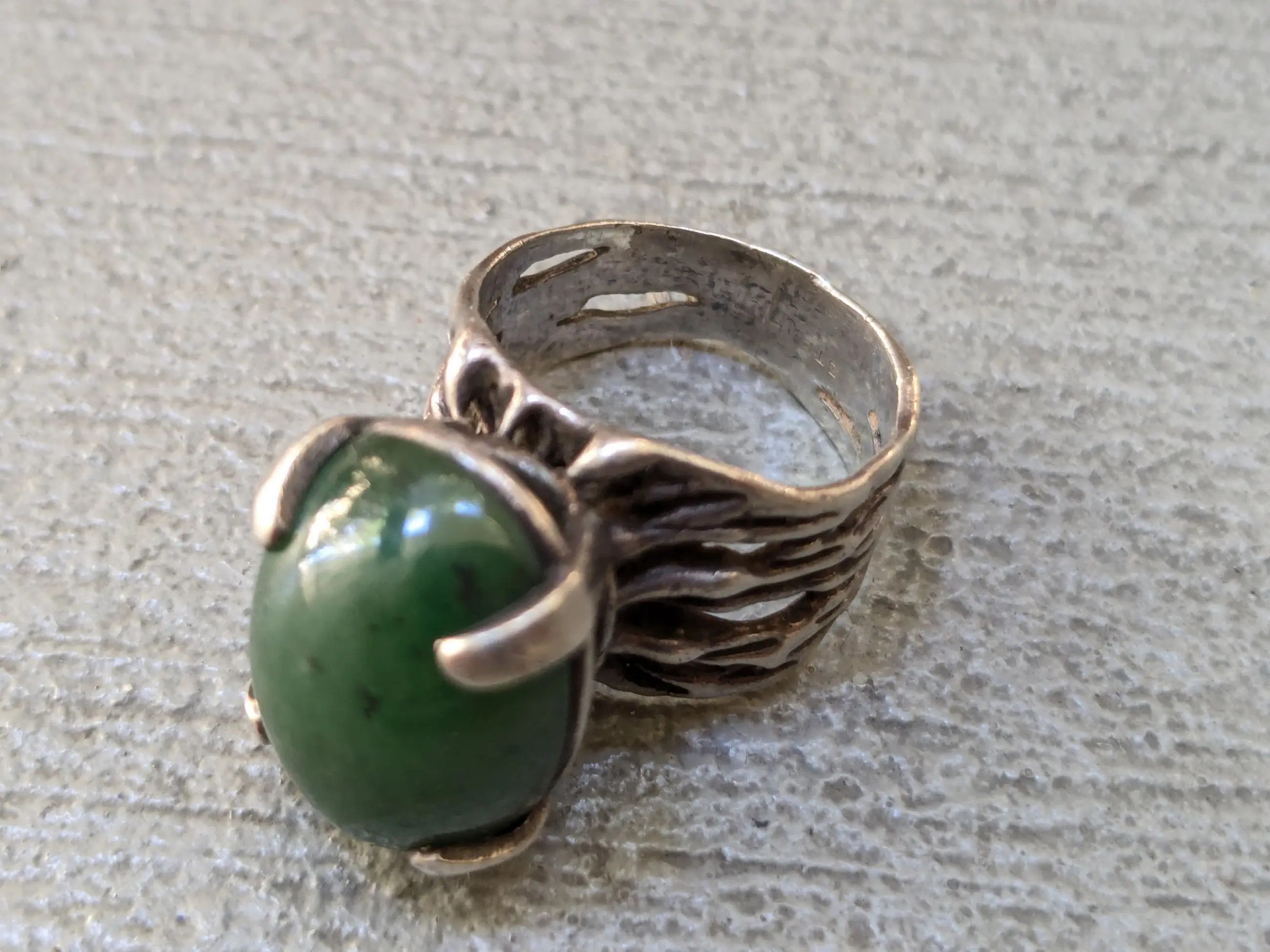 Jewelry Vintage Sterling Silver Ring Green Jade Brutalist Modern Size ONE SIZE - 11 Thumbnail