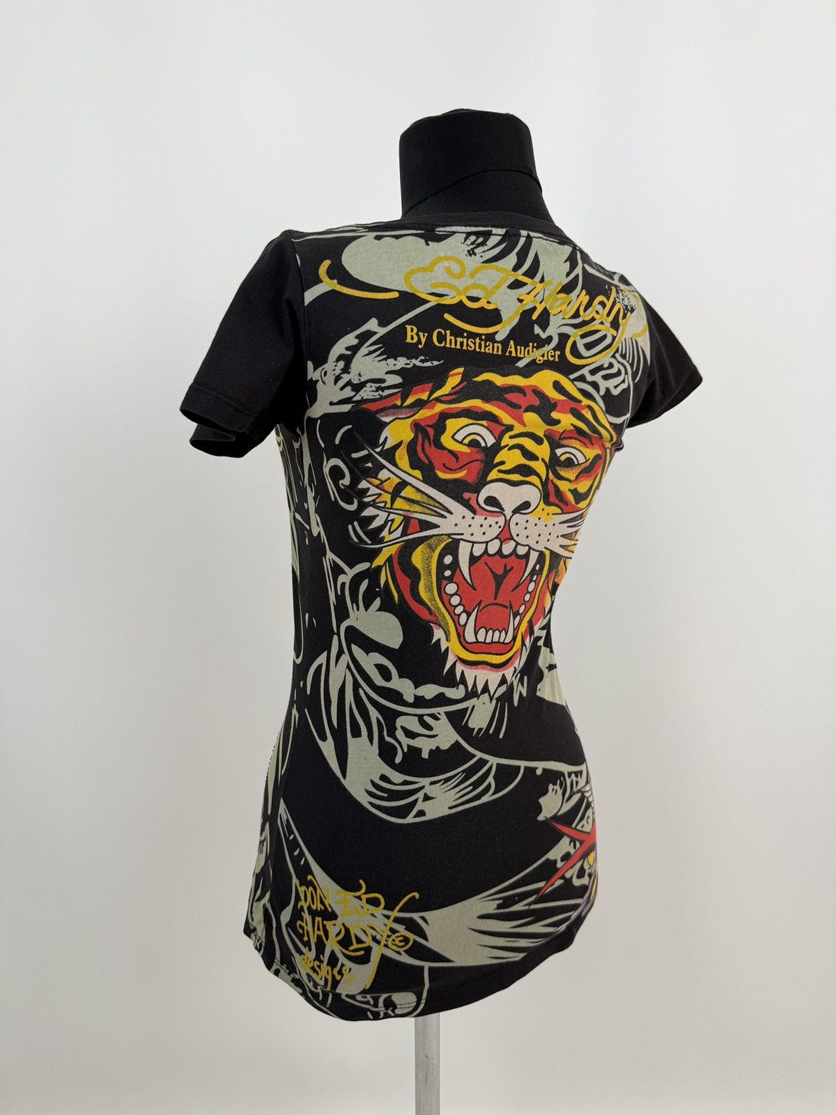 Ed Hardy Y2K Vintage Ed Hardy Over Printed Scoop Neck Babydoll Tee L Size L / US 10 / IT 46 - 2 Thumbnail