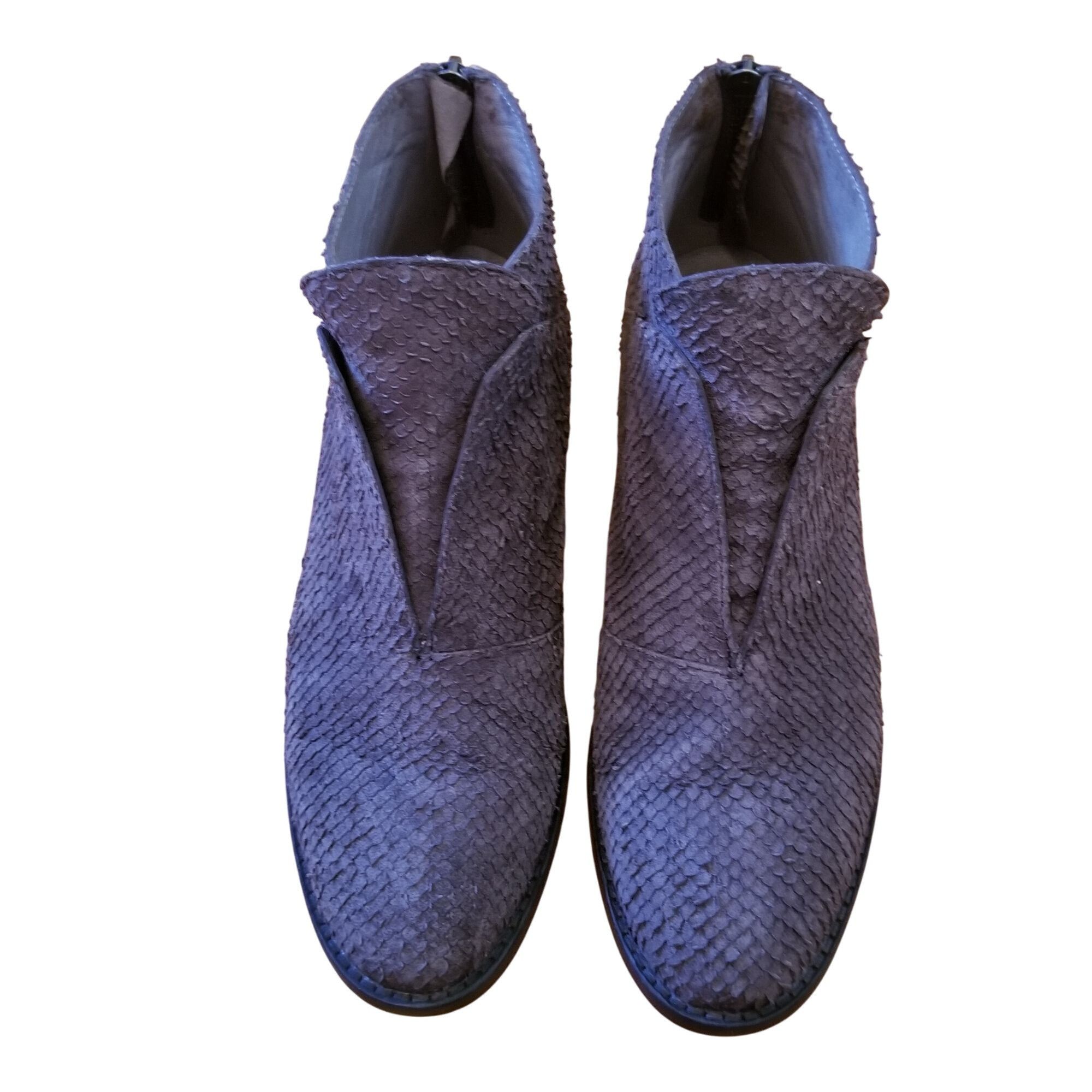 Eileen Fisher Eileen Fisher 7.5 Gray Leather Ankle Boots TUCK Embossed Sna Size US 7.5 / IT 37.5 - 5 Thumbnail