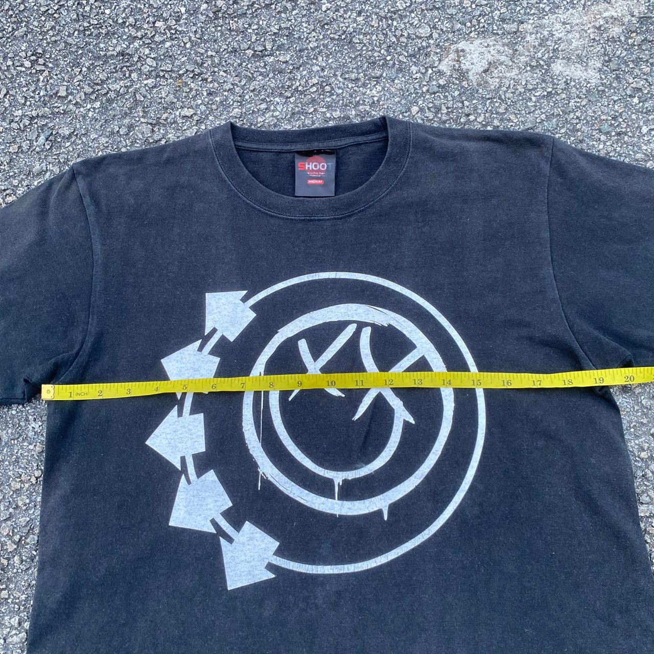 Band Tees Vintage Blink 182 Punk Rock Band Tshirt Size US M / EU 48-50 / 2 - 4 Thumbnail