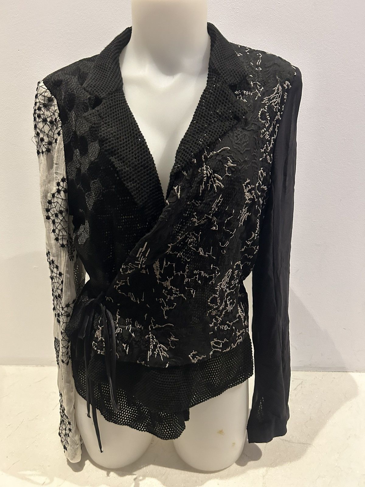 Ann Demeulemeester Stunning silk Ann demeulemeester wrap top/jacket Size S / US 4 / IT 40 - 2 Thumbnail